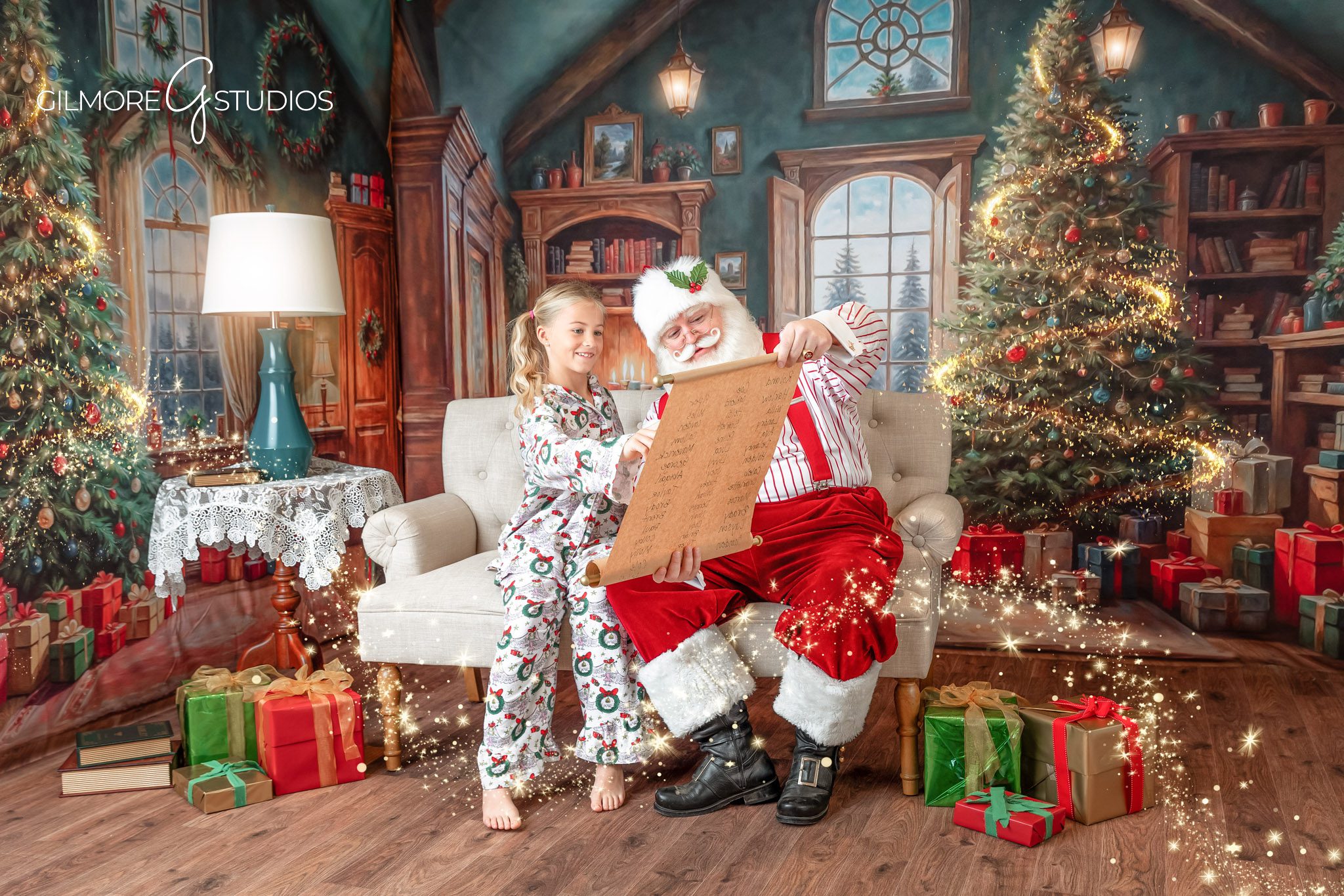 Santa Claus portraits Orange County family Christmas photoshoot ideas, Best Santa mini sessions 2025 Orange County holiday family photography