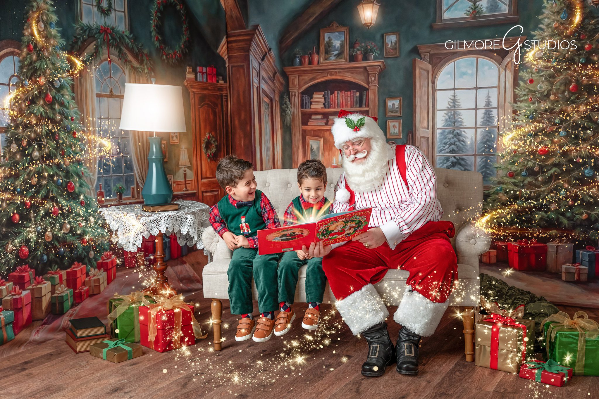 Santa Claus photography Costa Mesa professional Christmas portraits 2025, Holiday Santa pictures Newport Beach CA children’s photographer inspiration