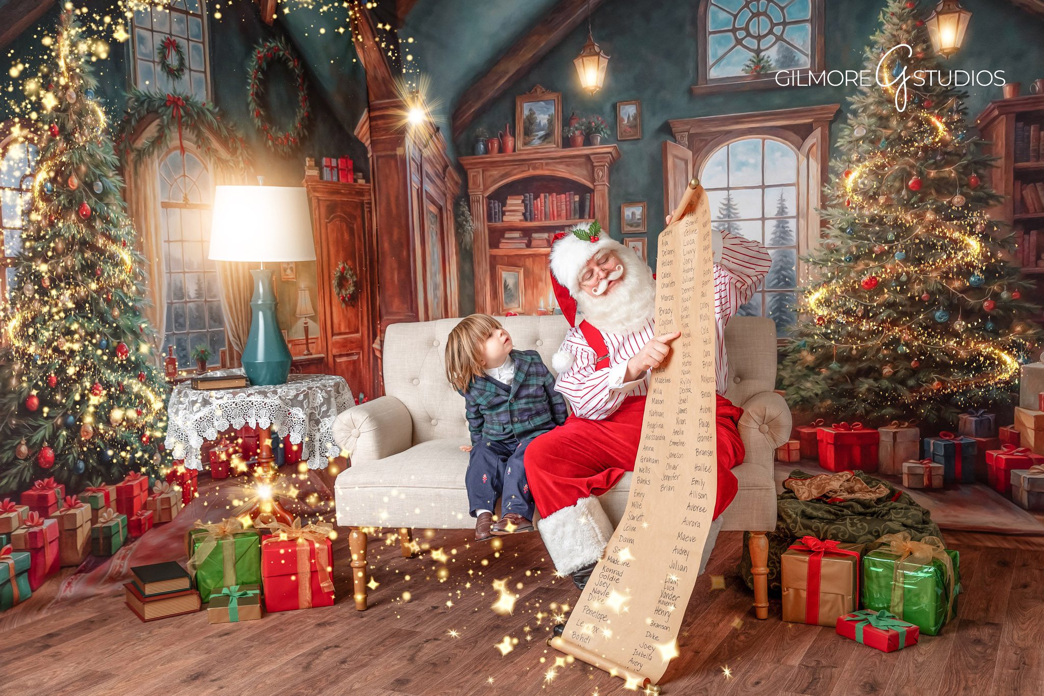 Holiday Santa Claus portraits Newport Beach CA family photography minis, Santa Claus mini session Costa Mesa CA professional holiday portraits