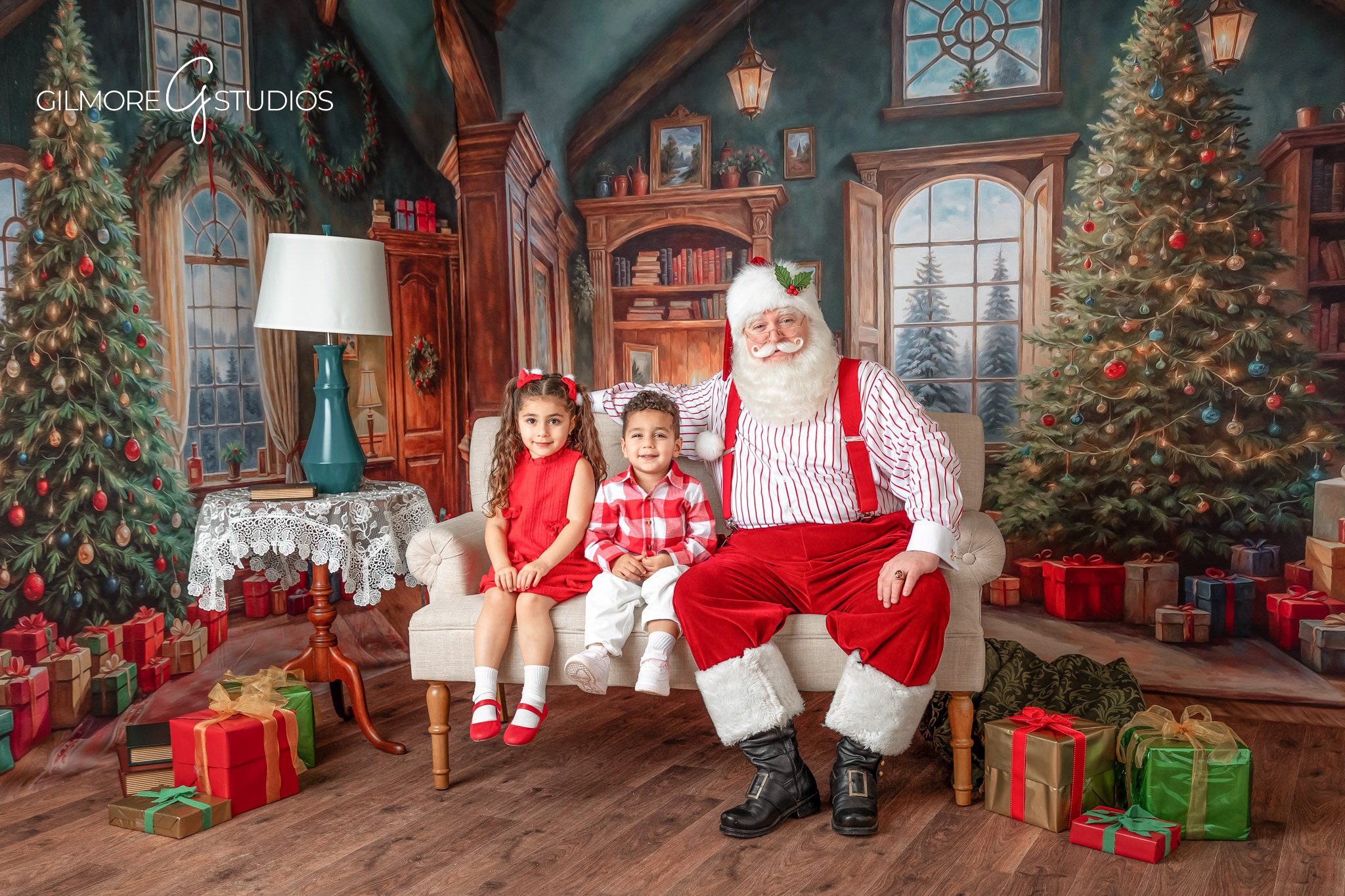 Once in a lifetime Santa photos Newport Beach CA holiday portraits, Santa mini sessions Newport Beach California family Christmas photography