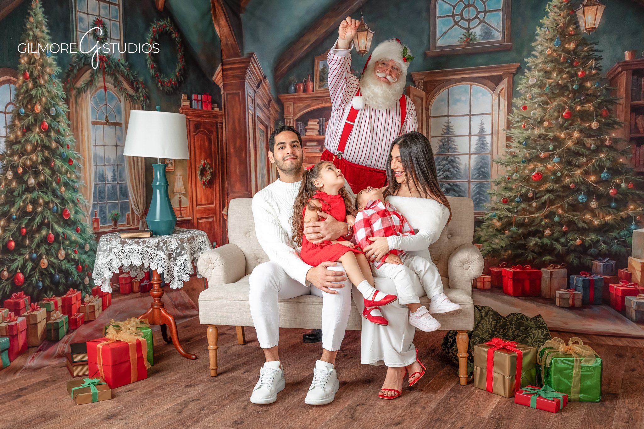 Santa Claus family portraits Newport Beach CA holiday photoshoot ideas, Holiday Santa Claus photos Orange County Newport Beach children’s session