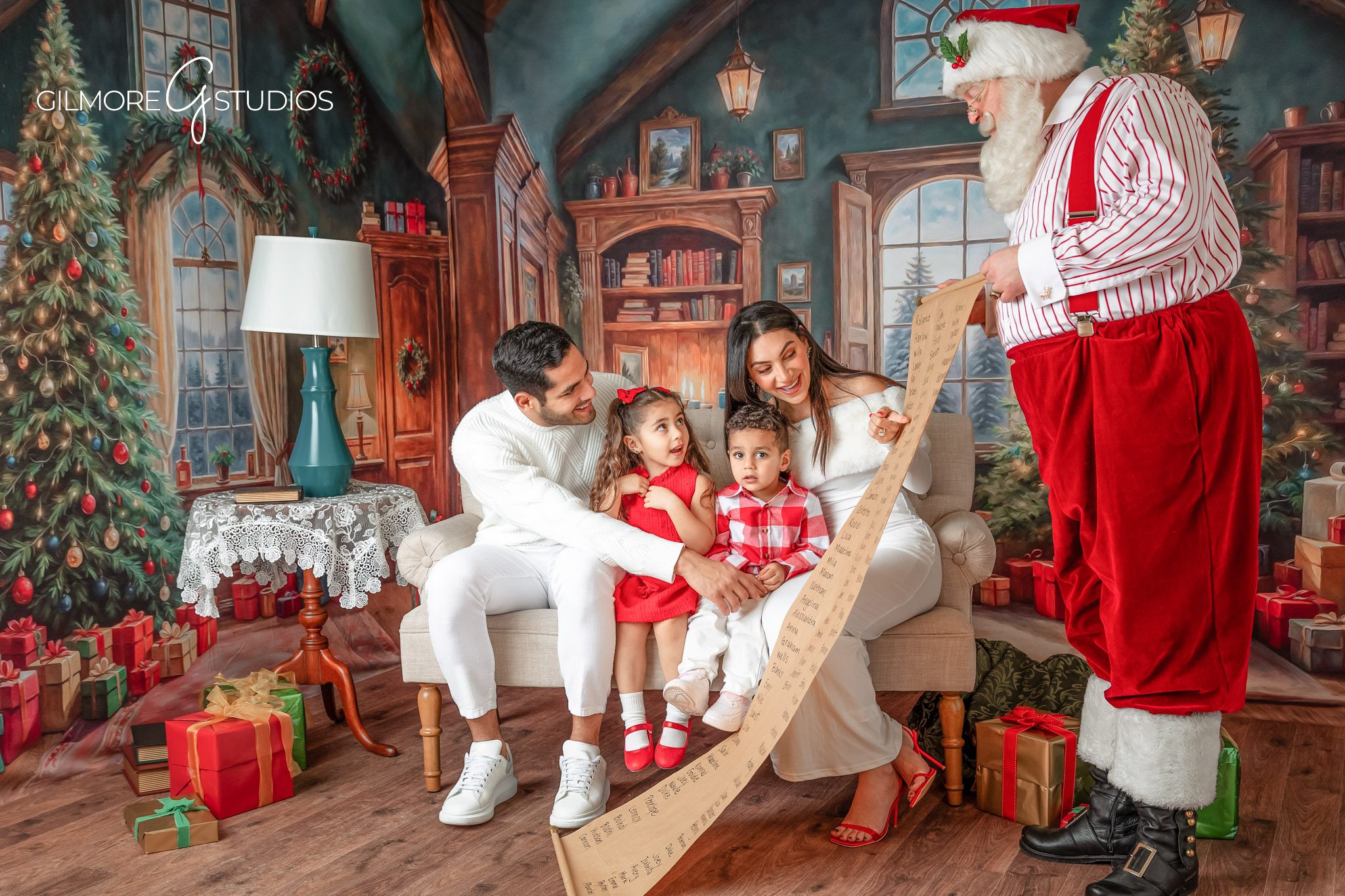 Santa Claus photography Newport Beach holiday family portraits inspiration, Holiday Santa mini session Orange County CA Christmas children’s photography