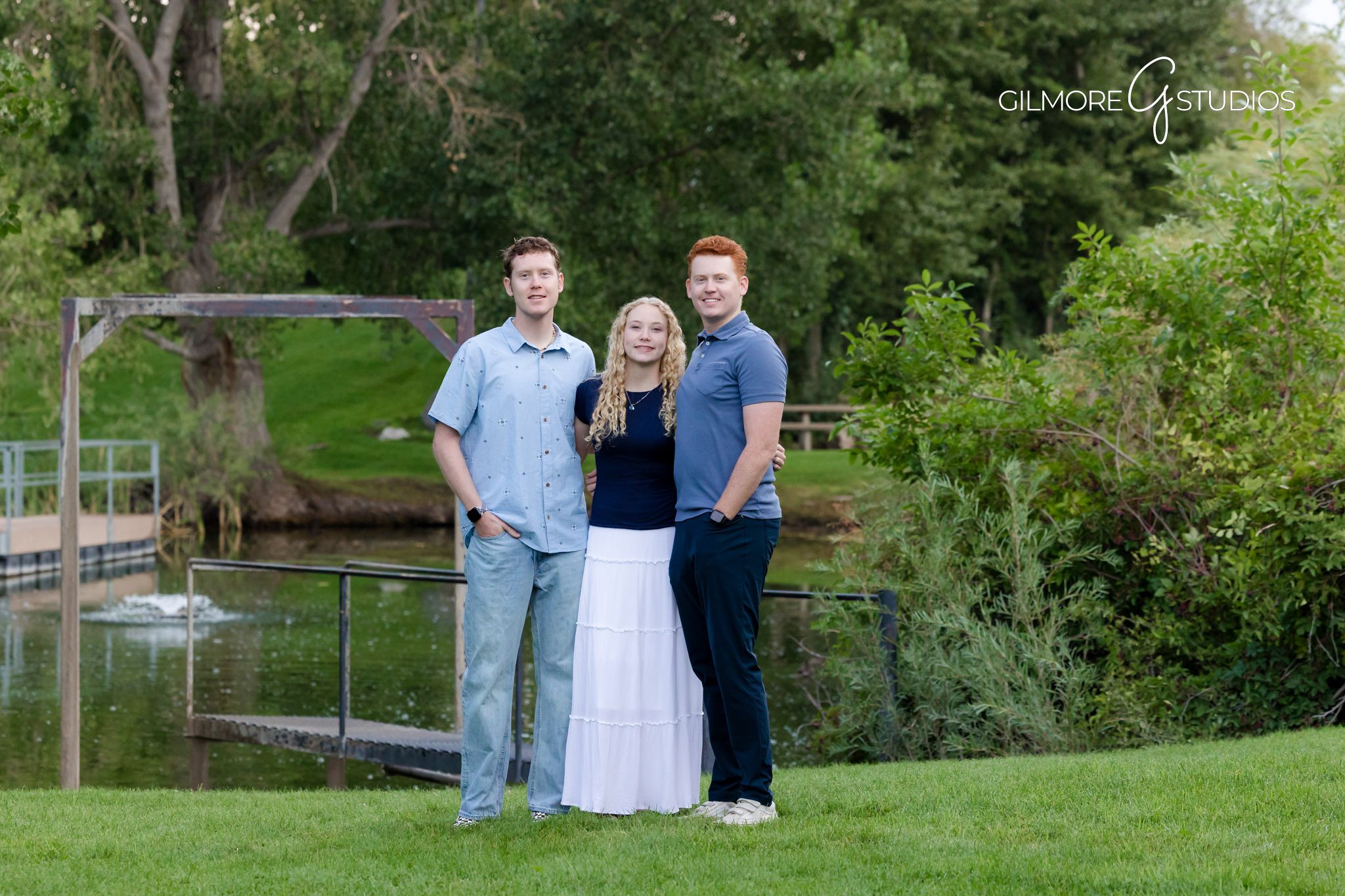 Family photography Utah Valley scenic backgrounds candid lifestyle portraits, Professional Utah Valley family photographer Provo outdoor lifestyle portraits