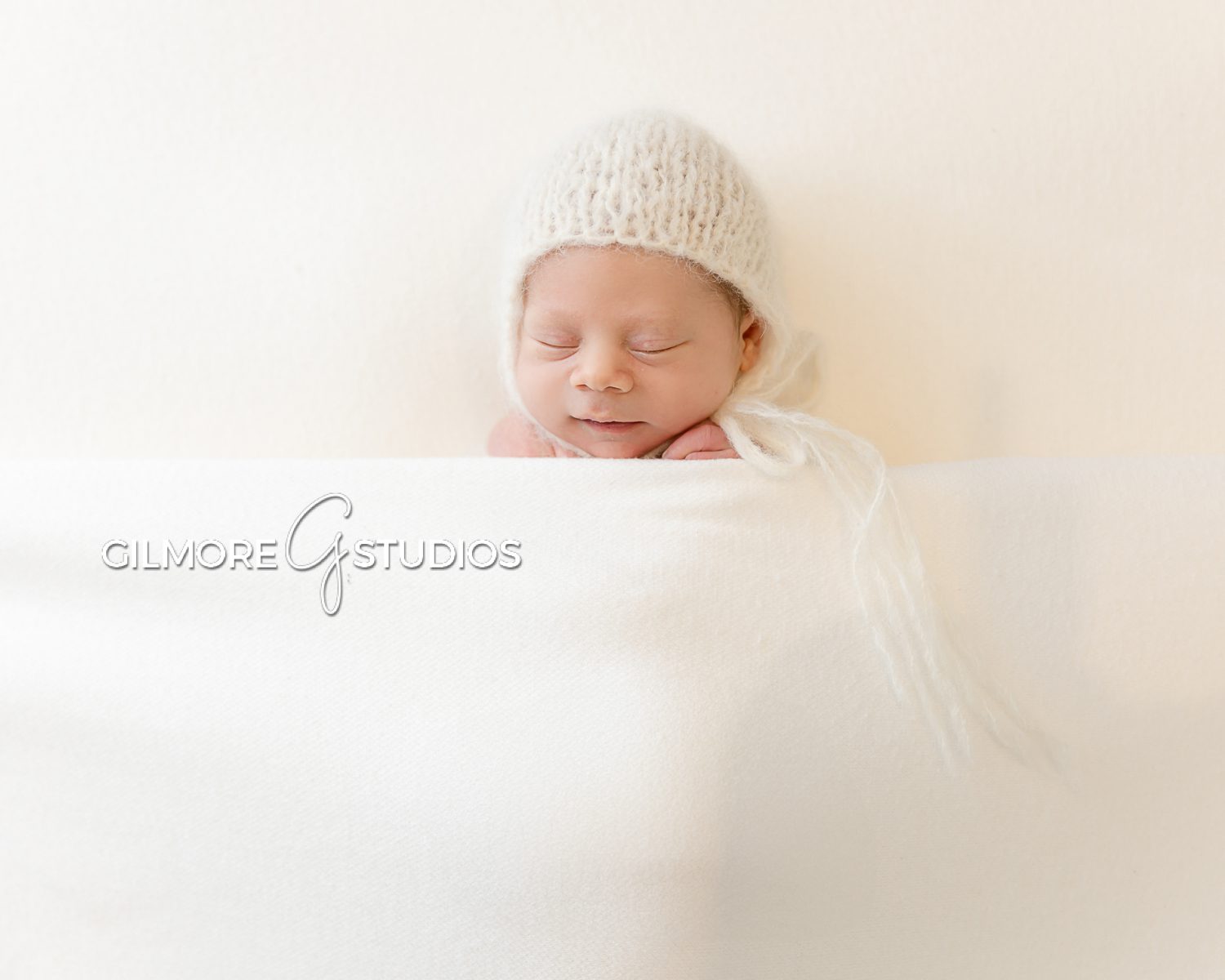Newborn session Scottsdale AZ photographer at Tranberg Studio, Scottsdale Arizona newborn photography studio baby portraits timeless photos