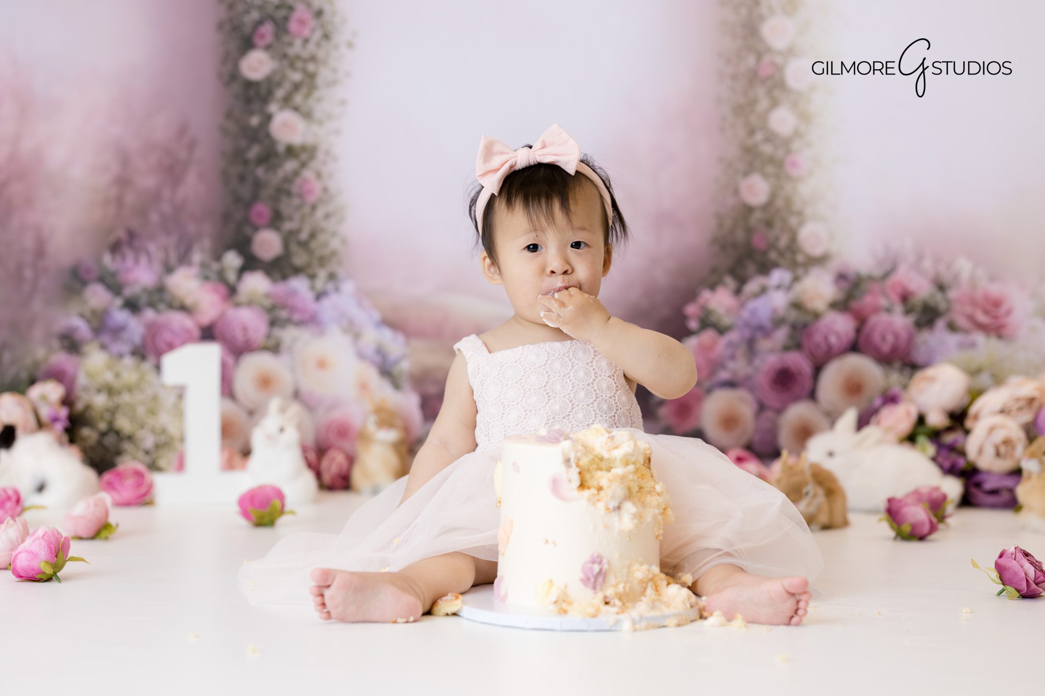 Easter photo mini session Arizona Gilmore Studios portraits

Queen Creek AZ family Easter mini photoshoot by Gilmore Studios