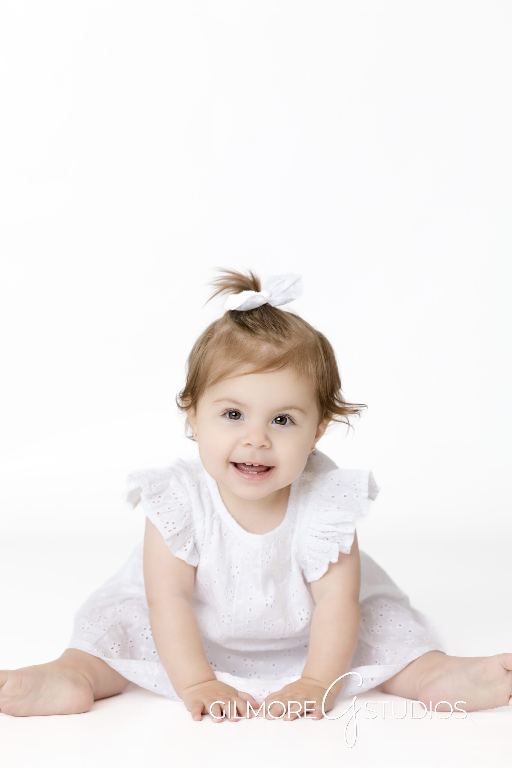 Gilmore Studios capturing Arizona Mommy and Me photos
Studio motherhood portraits by Phoenix family photographer