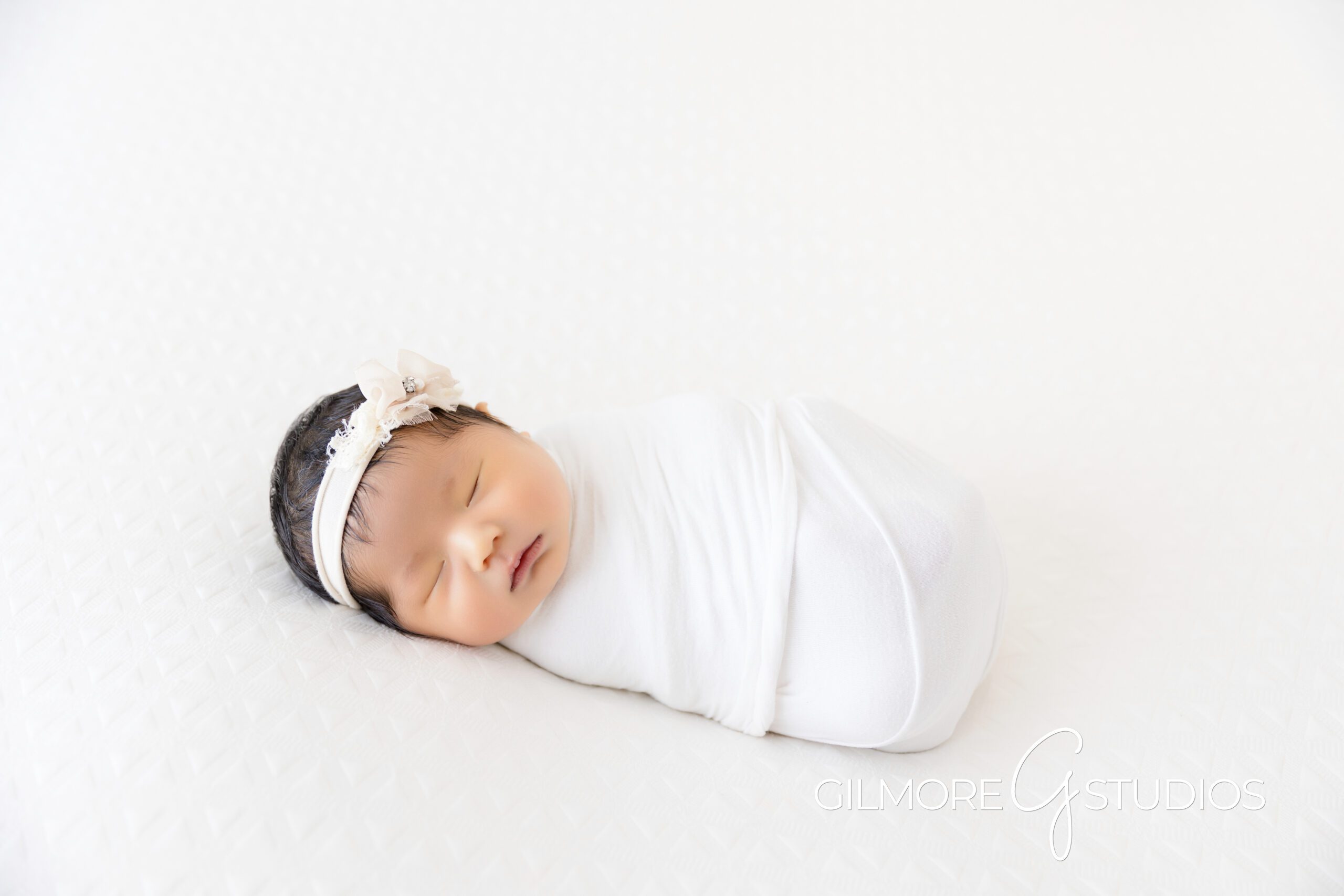 Professional newborn photographer Gilbert AZ studio setup
Gilbert newborn portraits by Arizona photographer Gilmore Studios