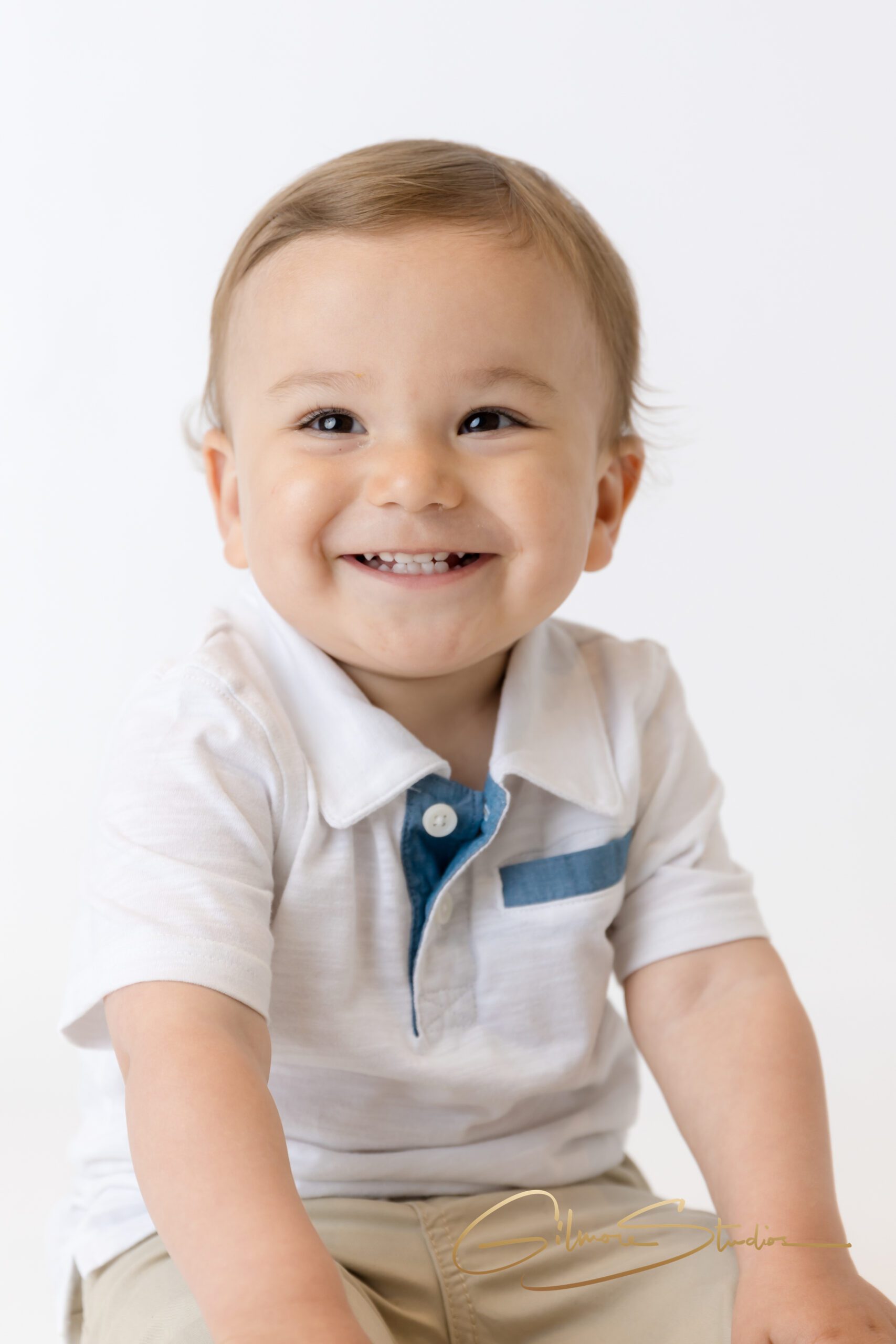 Arizona heirloom photography by Gilmore Studios Queen Creek

Classic family portraits in Queen Creek AZ photography studio