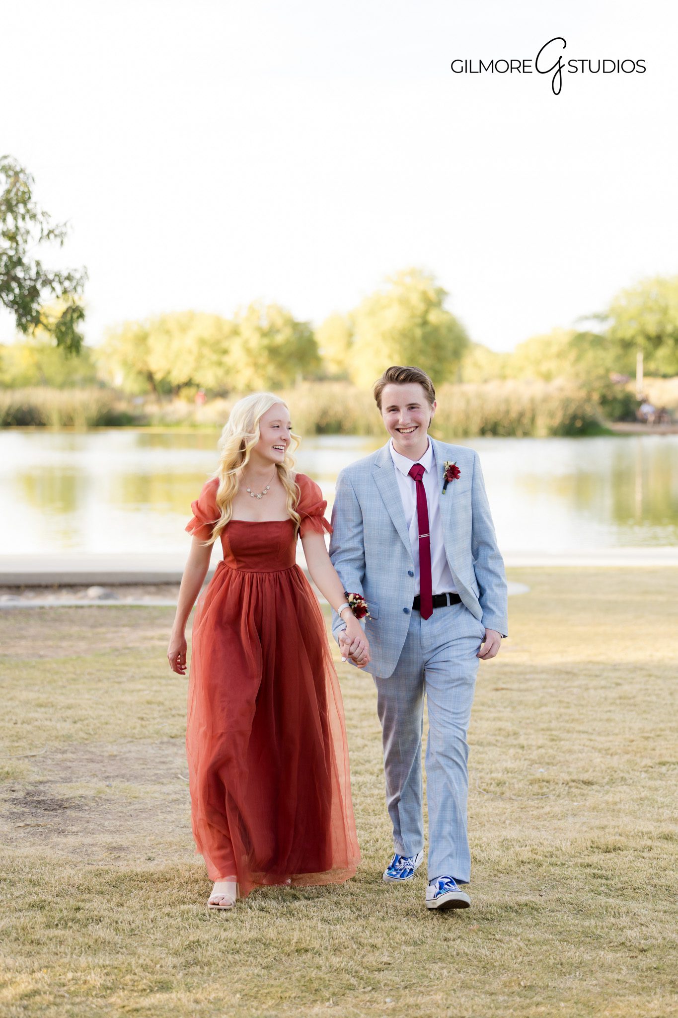 Prom photography Gilbert Arizona high school senior portraits

Professional prom photos Arizona Gilbert outdoor photography