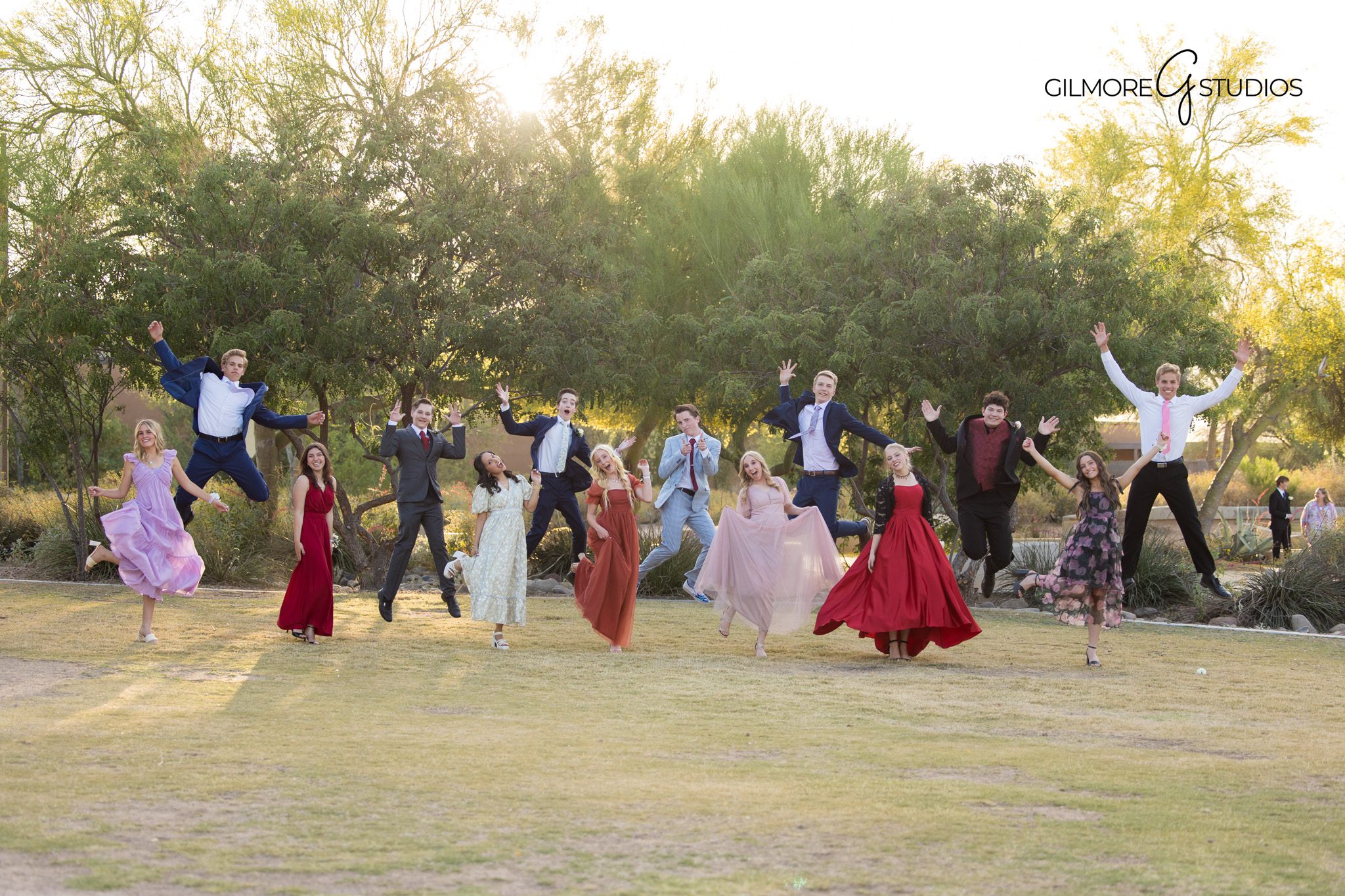 Gilbert AZ professional photographer prom portraits outdoors

Arizona prom photography studio portraits Gilmore Studios