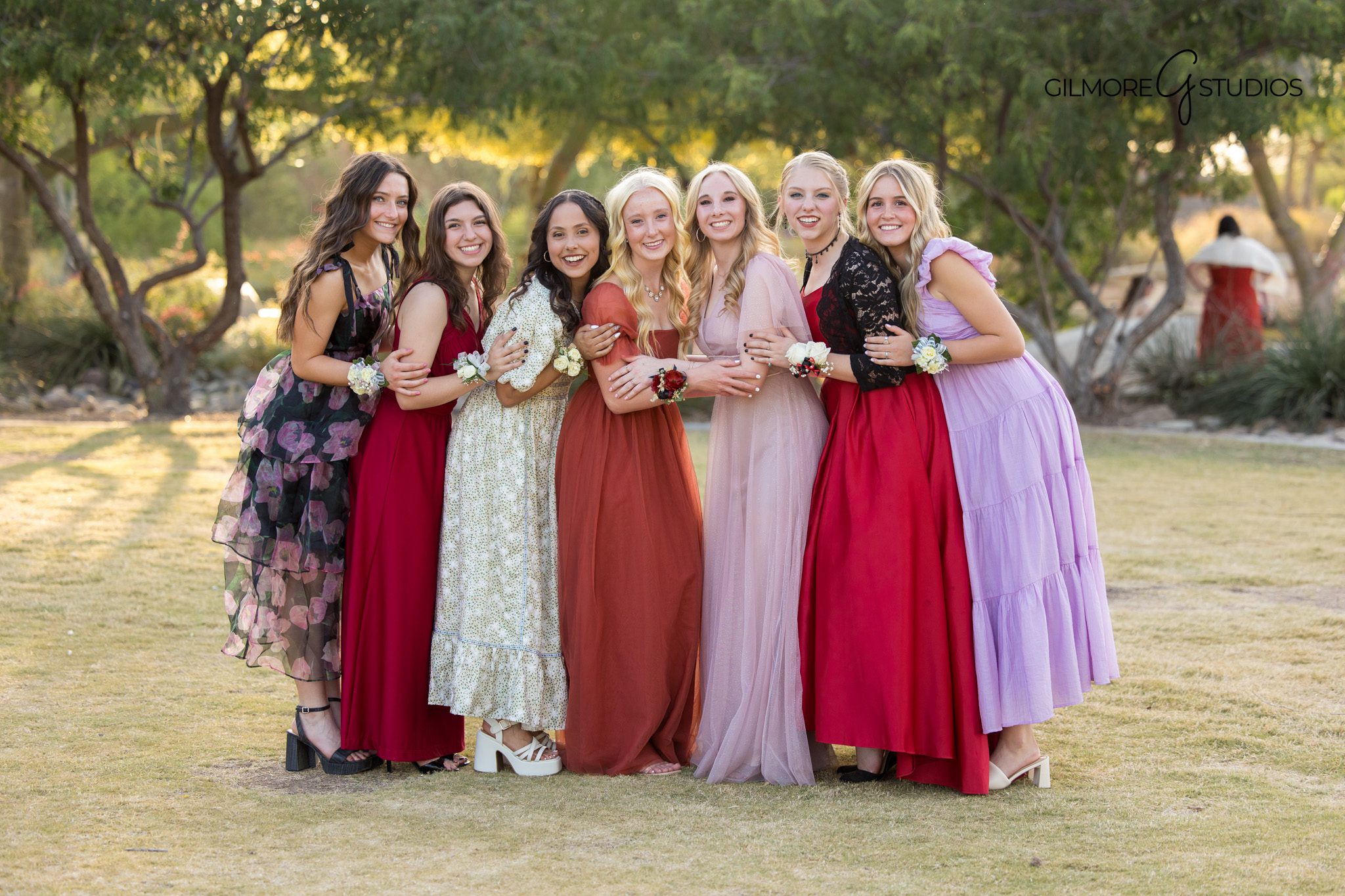 High school prom portraits in Gilbert Arizona studio photographer

Professional prom photos Gilbert AZ group and couple portraits