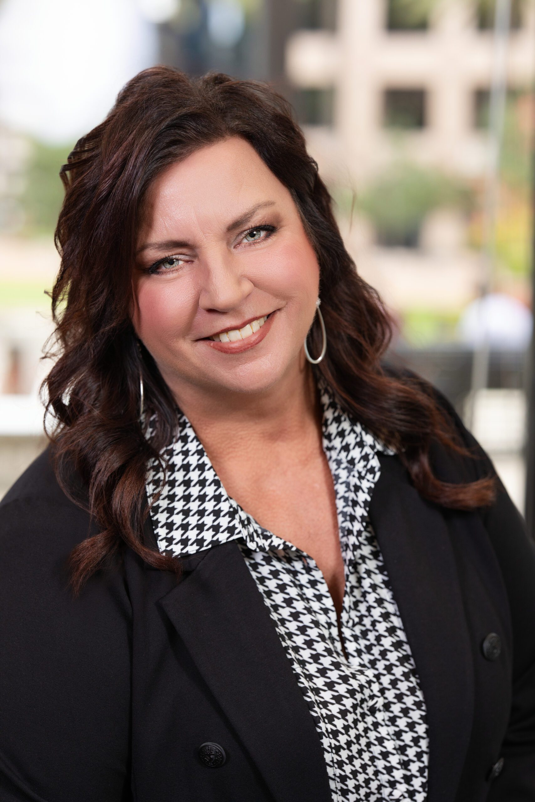 Business portrait photography session by Gilmore Studios

Executive portrait photographer in Gilbert Arizona corporate studio