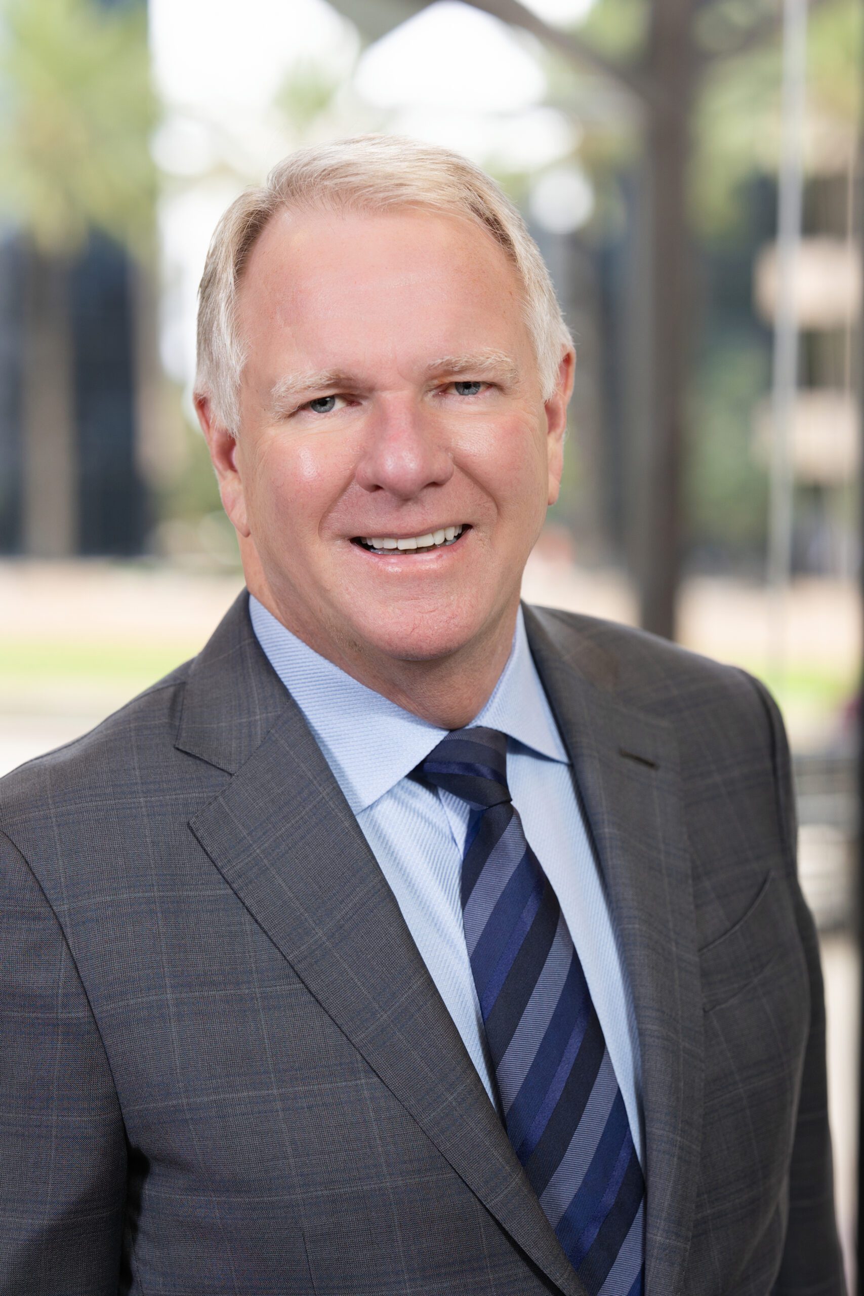 Business portrait photography by Gilmore Studios Gilbert AZ

Arizona corporate photographer headshots for executives