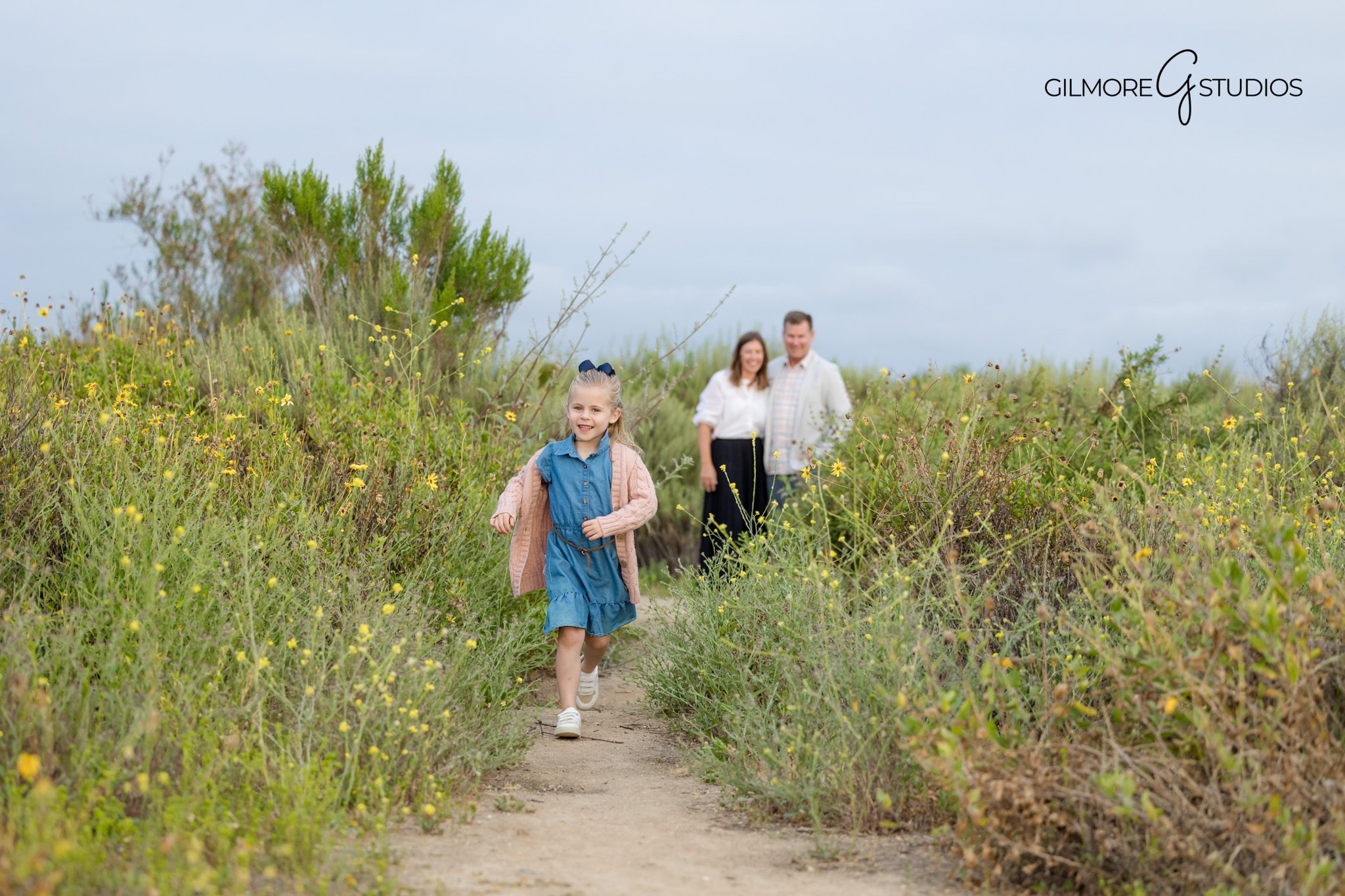 Professional family portraits Gilbert Arizona by Gilmore Studios

Arizona photographer family session in Gilbert fall light