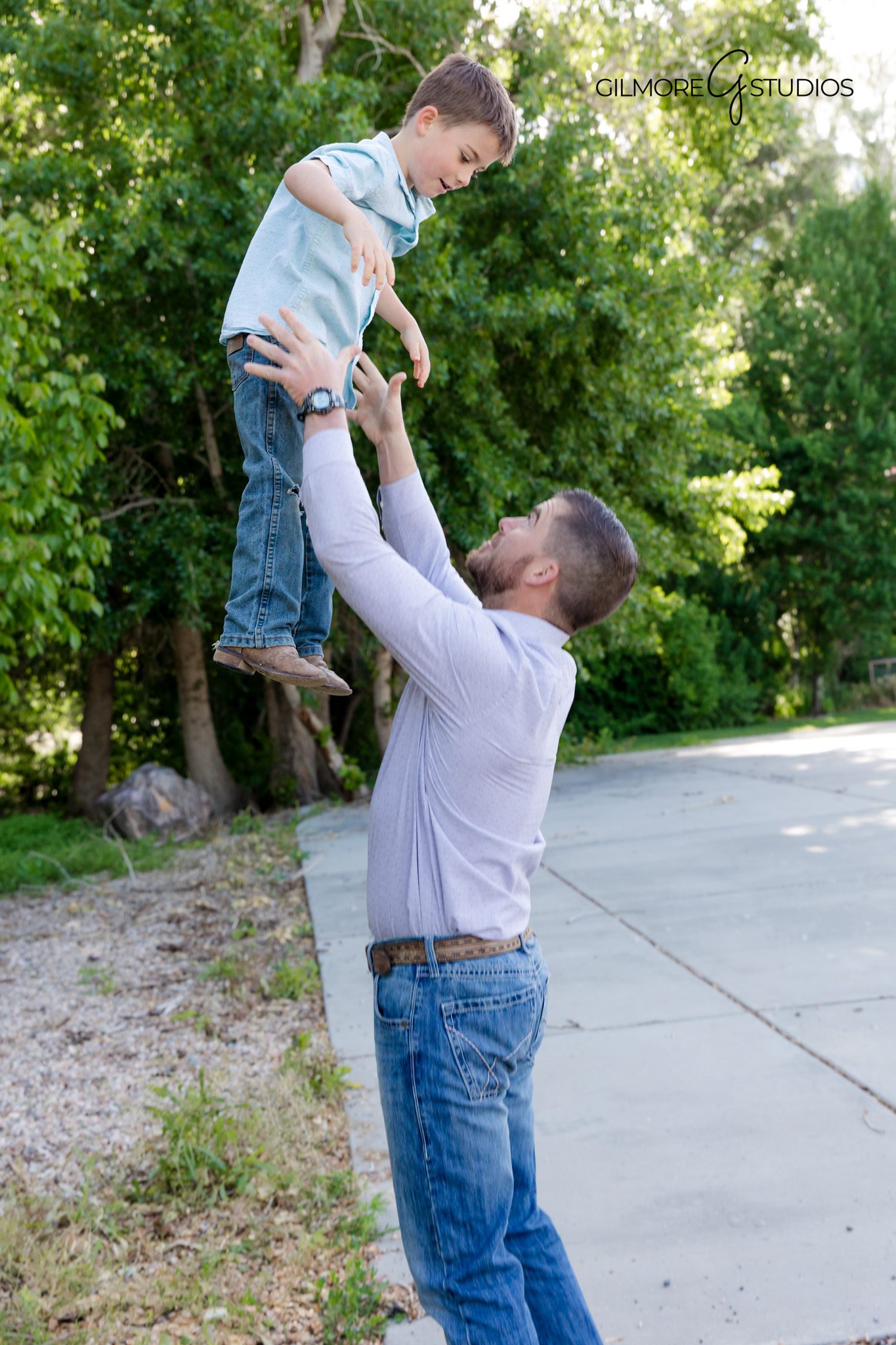 Utah mountain family photos Gilmore Studios lifestyle session
Family portraits in Utah nature lifestyle photographer