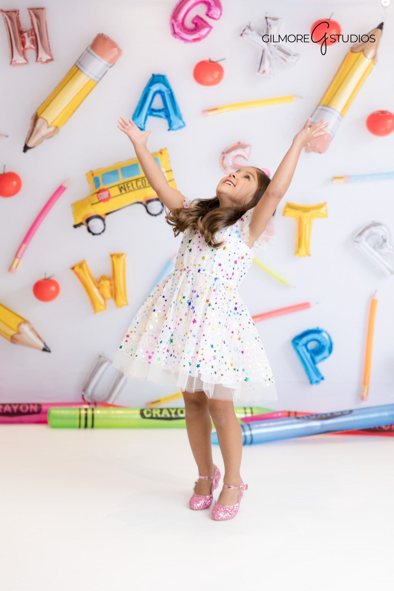 Preschool graduation photoshoot Gilbert Arizona Gilmore Studios

Arizona milestone mini sessions preschool promotion portraits