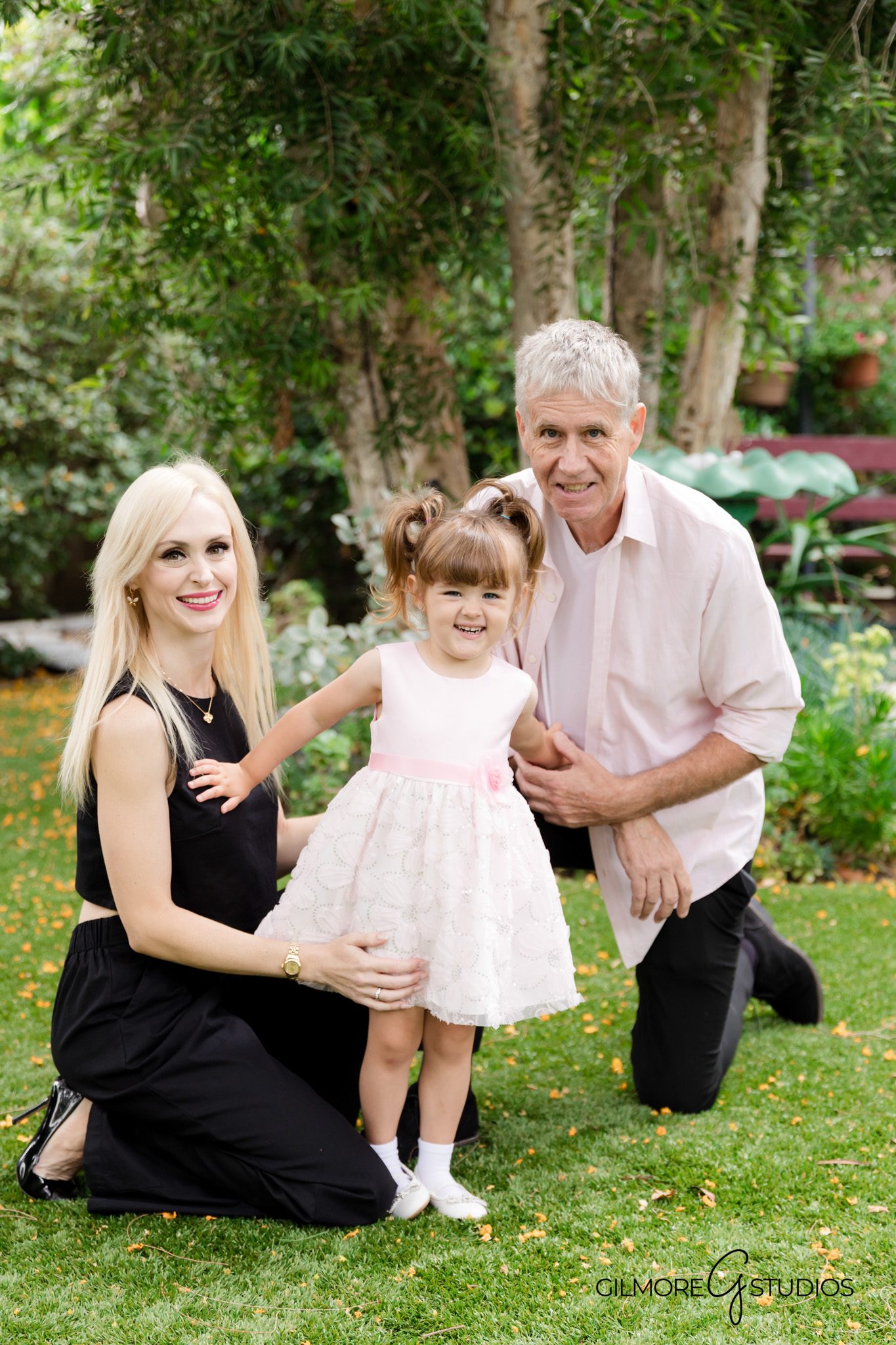 3rd birthday Little Cutie portraits Phoenix Arizona photographer

Professional kids portraits Phoenix AZ birthday photo session