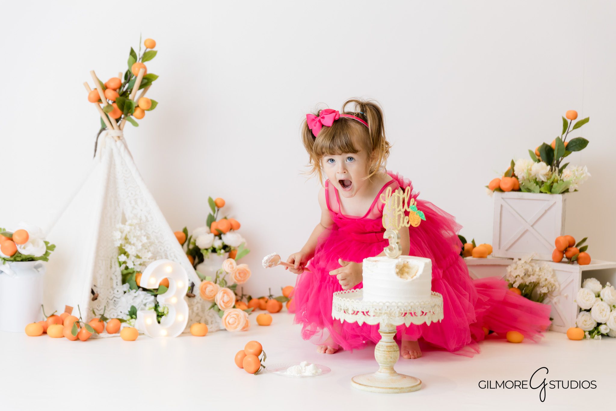 Professional child photographer Phoenix AZ Little Cutie portraits

Phoenix Arizona 3rd birthday photo session Gilmore Studios photographer