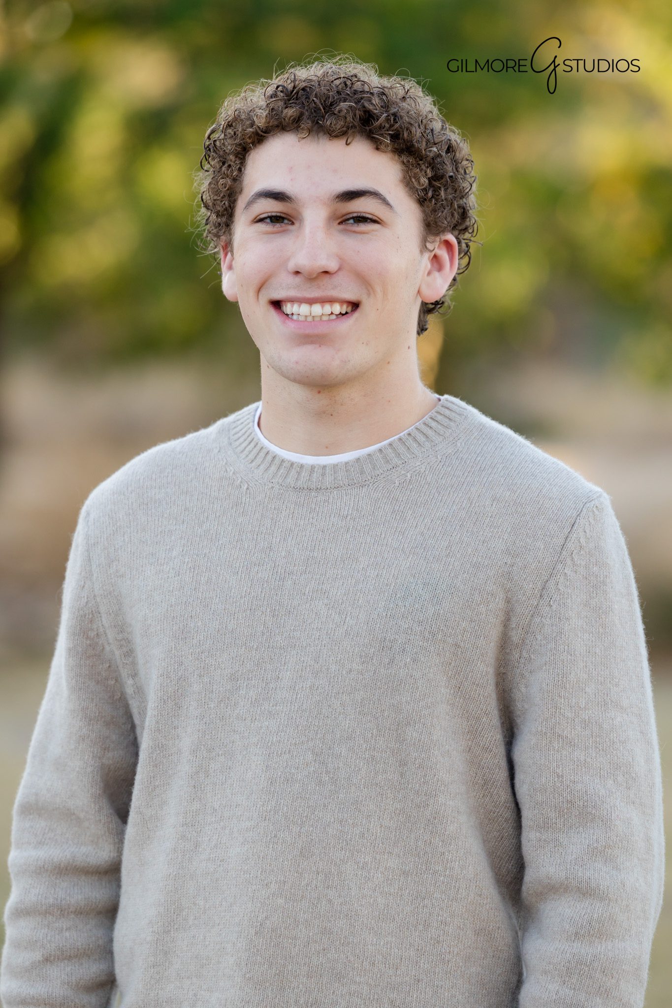 Senior high school photographer Gilbert AZ Gilmore Studios portraits

Gilbert Arizona senior portraits professional high school photos