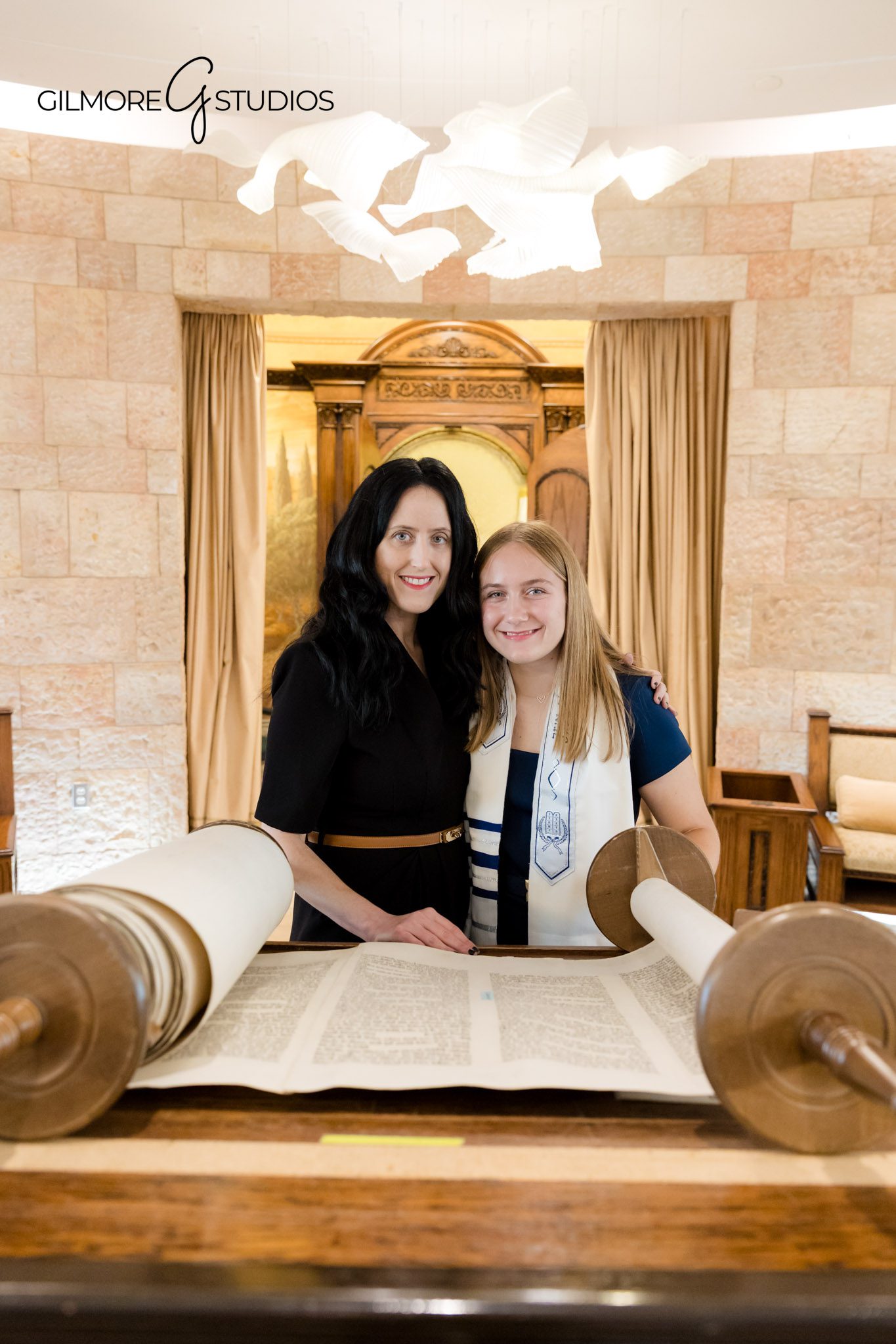 Bar Bat Mitzvah photographer Aliso Viejo Orange County Gilmore Studios event

Aliso Viejo Bar Mitzvah photography Orange County CA timeless portraits