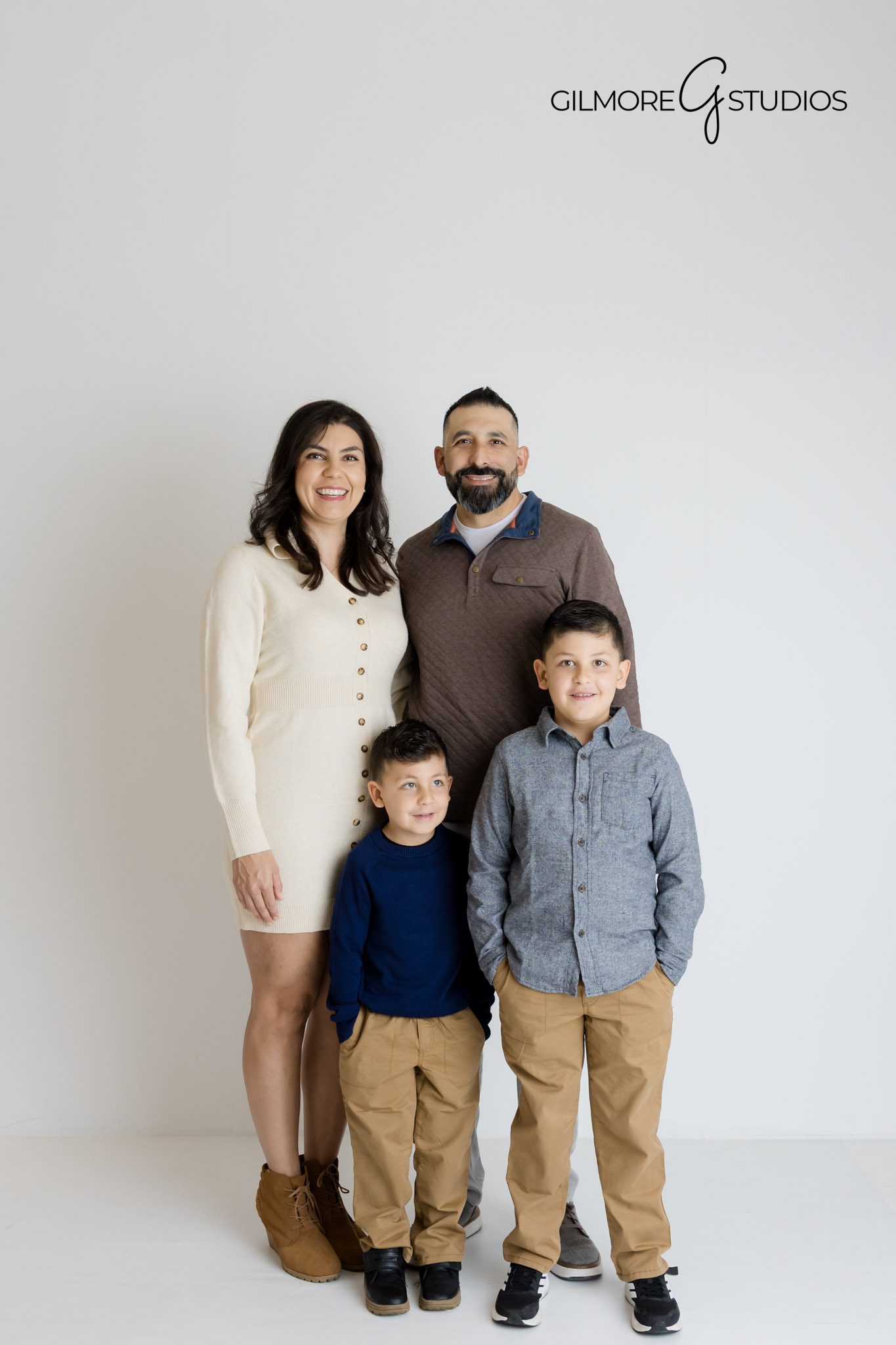 Family portraits in studio by Gilmore Studios Gilbert Arizona photographer

Arizona family photographer Gilmore Studios Gilbert studio portraits