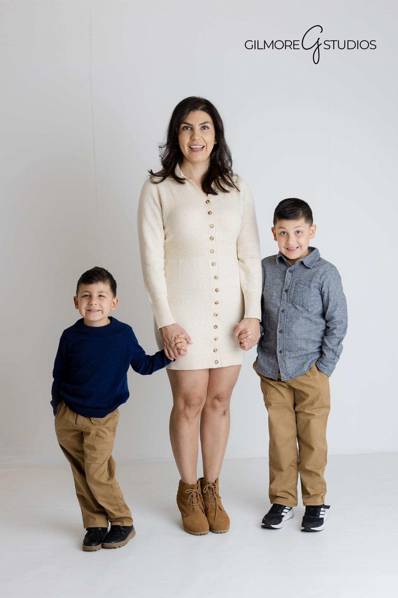 Gilmore Studios family session Gilbert AZ photography studio portraits

Family photo ideas Gilbert AZ studio portraits by Gilmore Studios