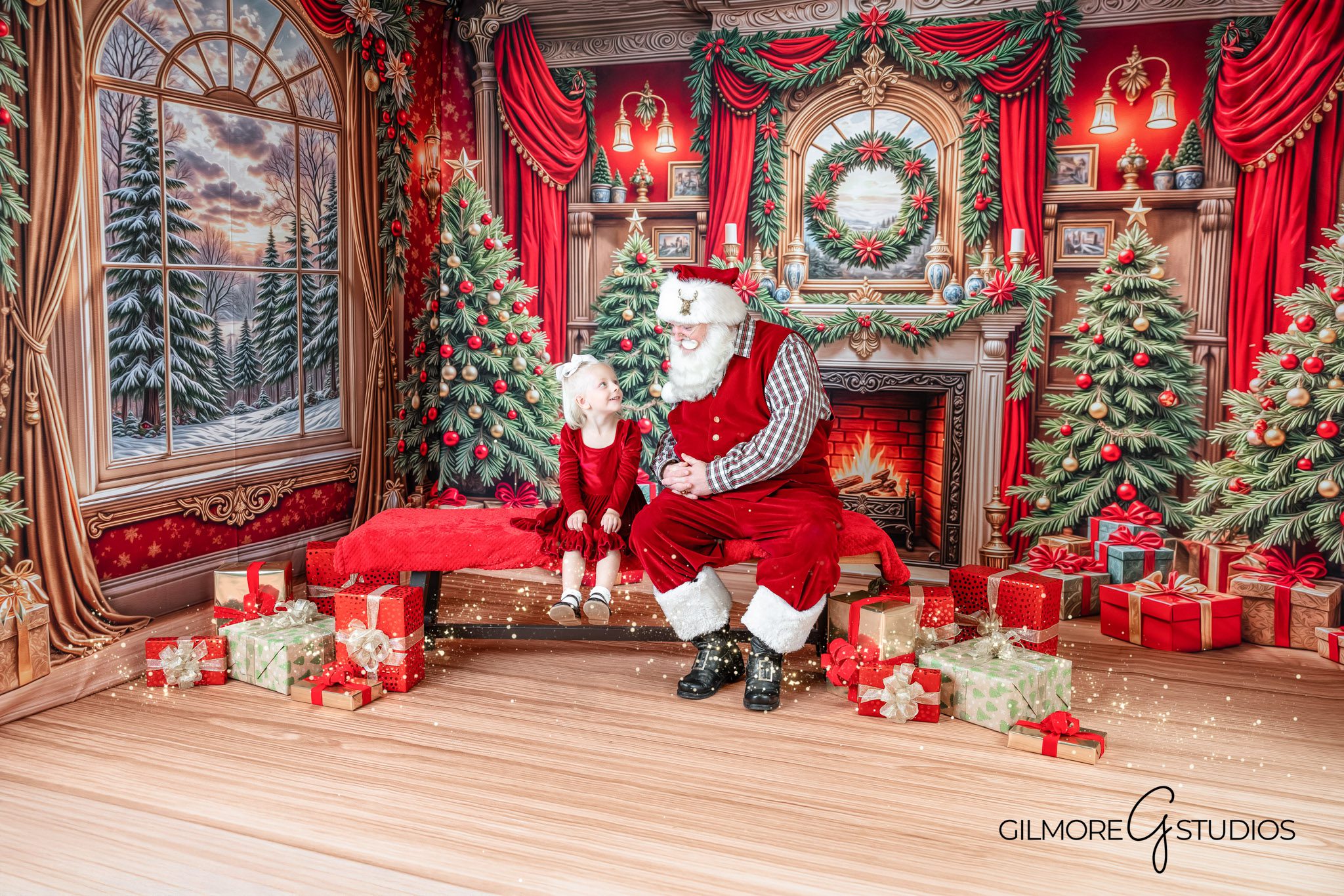 Orange County family photographer holiday portraits Santa Christmas sessions

Santa experience Orange County California professional holiday portrait studio