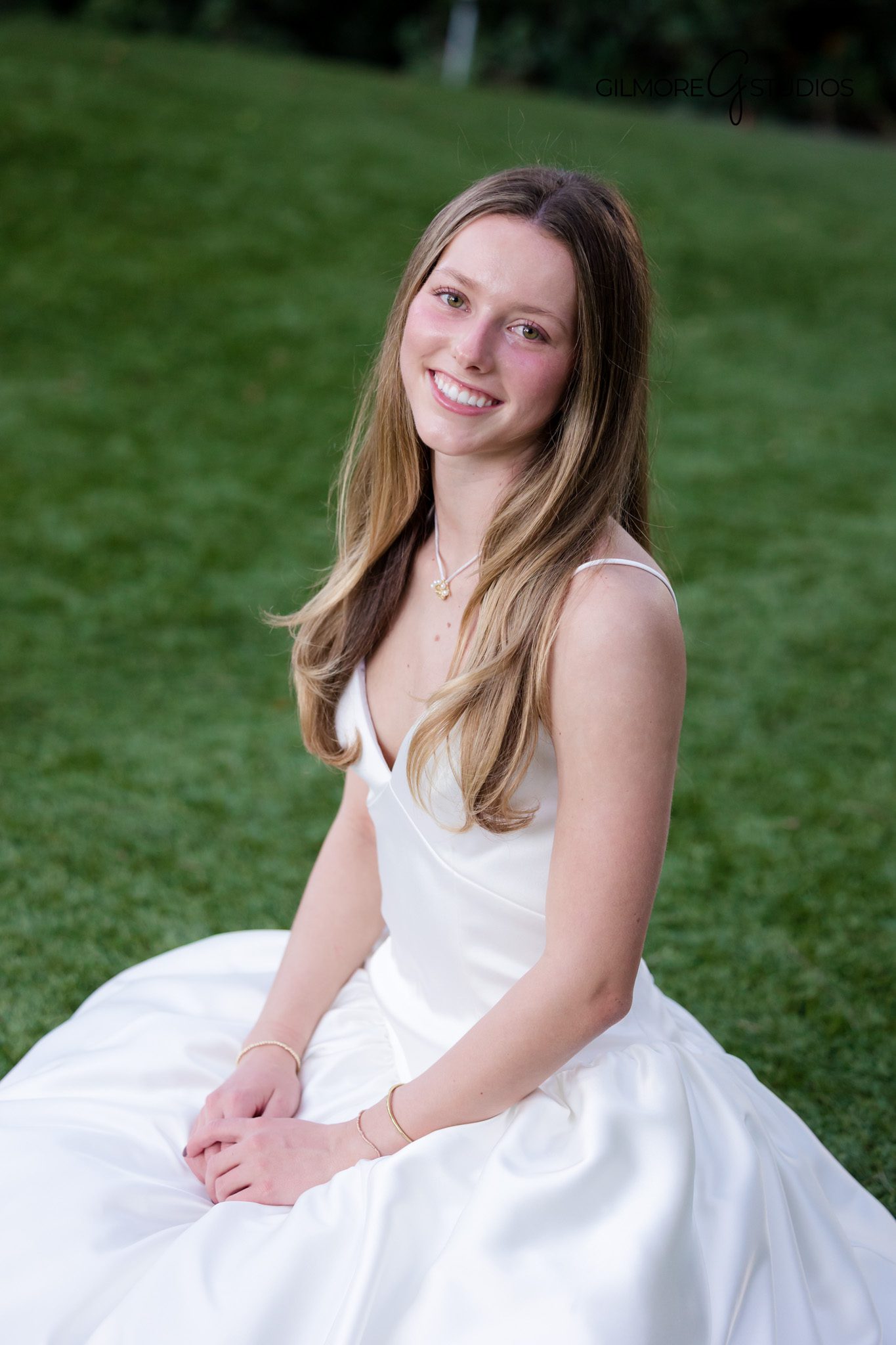Arizona portrait photographer capturing NCL debutante presentation portraits
Scottsdale photographer specializing in formal debutante portraits