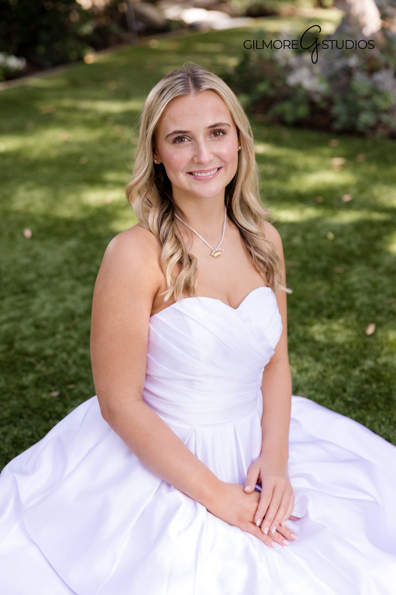 Tustin garden debutante portraits Gilmore Studios elegant photography

Professional NCL debutante portraits Tustin Gilmore Studios photographer