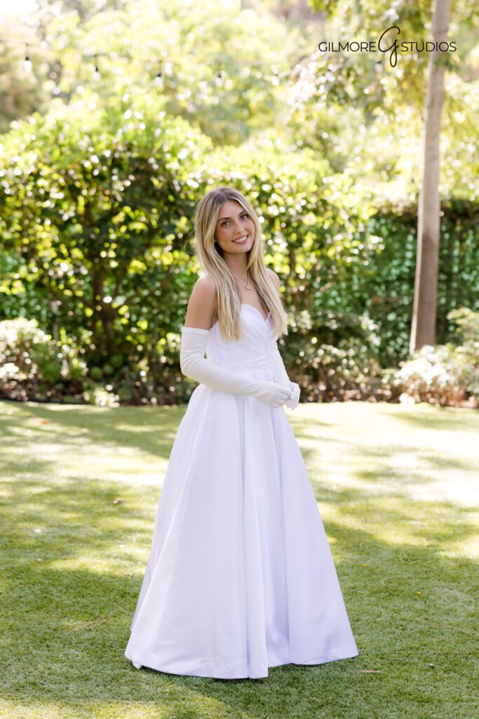 Gilmore Studios Scottsdale charity photography for NCL group

Arizona portrait photographer for National Charity League families