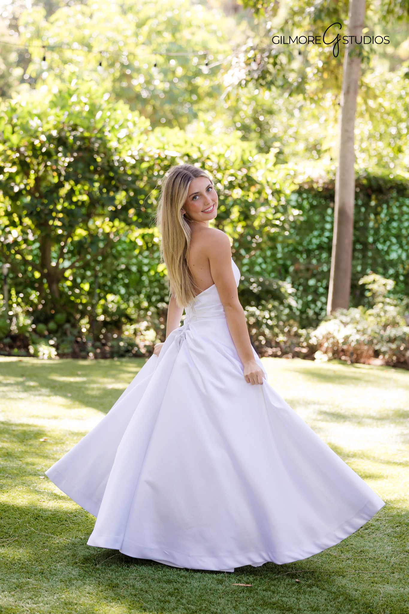 Elegant mother daughter portraits at charity group session Scottsdale

Scottsdale Arizona photographer capturing NCL portraits outdoors