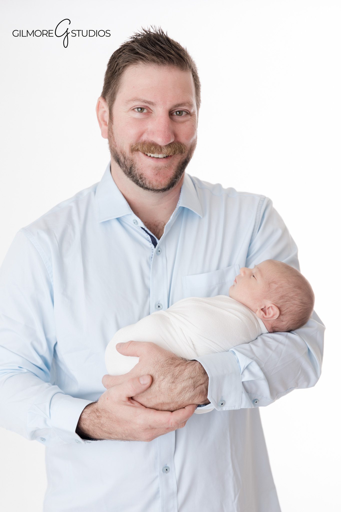 Gilmore Studios Mesa AZ newborn baby studio professional portraits

Mesa newborn photography studio Gilmore Studios baby photographer