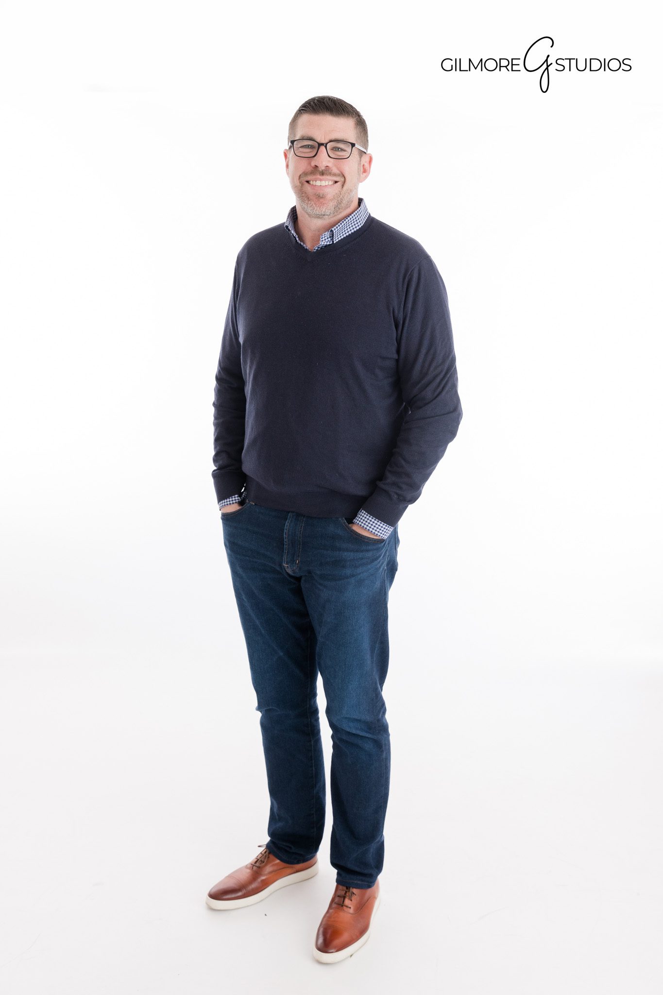 Gilmore Studios professional headshot studio Phoenix AZ modern portraits

Corporate photography Phoenix Arizona Gilmore Studios headshot session