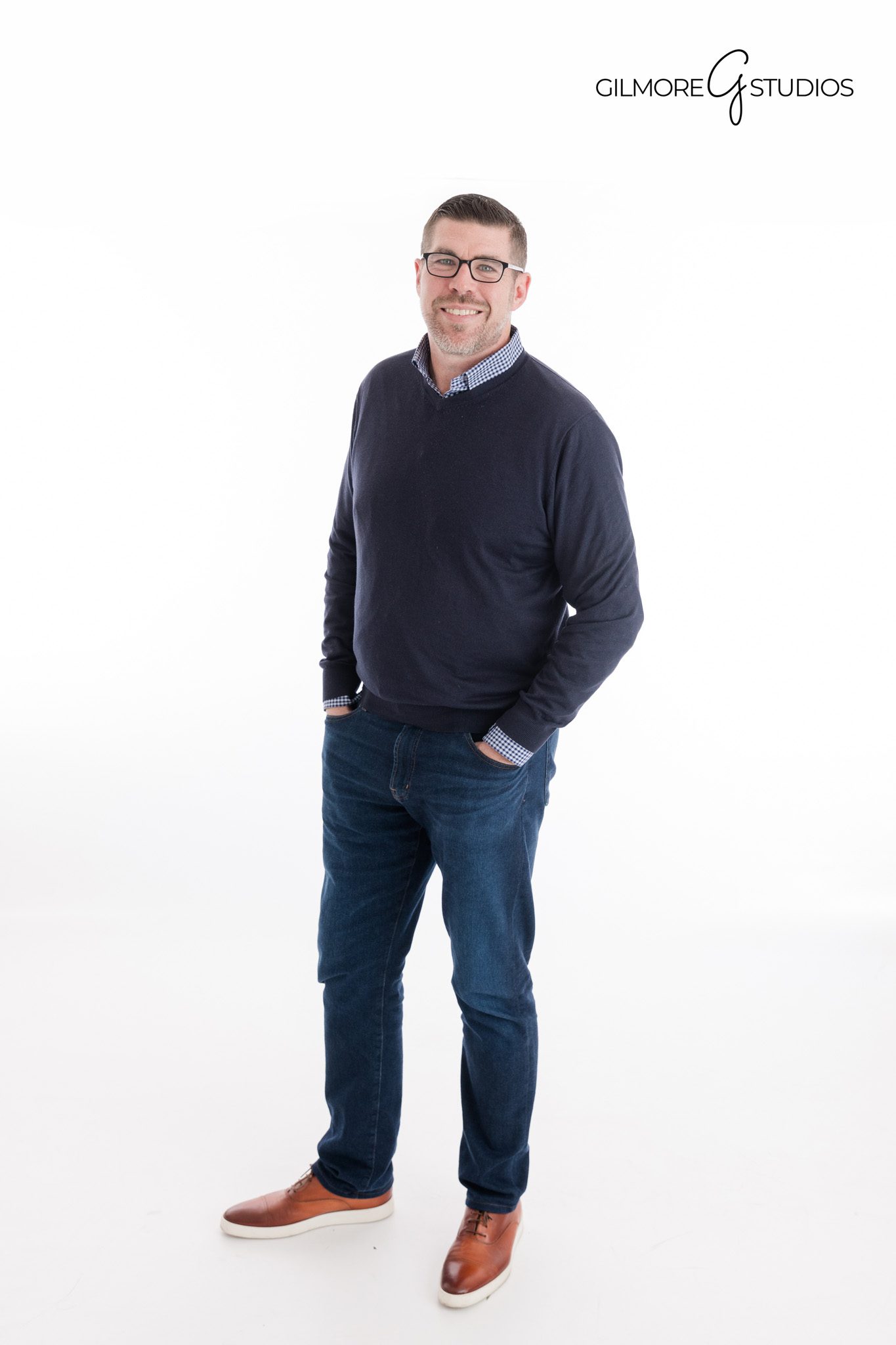 Professional Phoenix Arizona photographer for business headshots and branding

Corporate photography studio Phoenix AZ Gilmore Studios business portraits