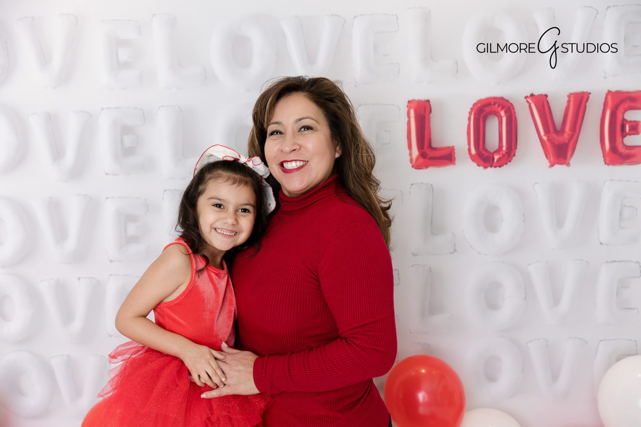 Valentine mini sessions Orange County California photography by Gilmore Studios

Gilmore Studios romantic Valentine photography session Orange County CA