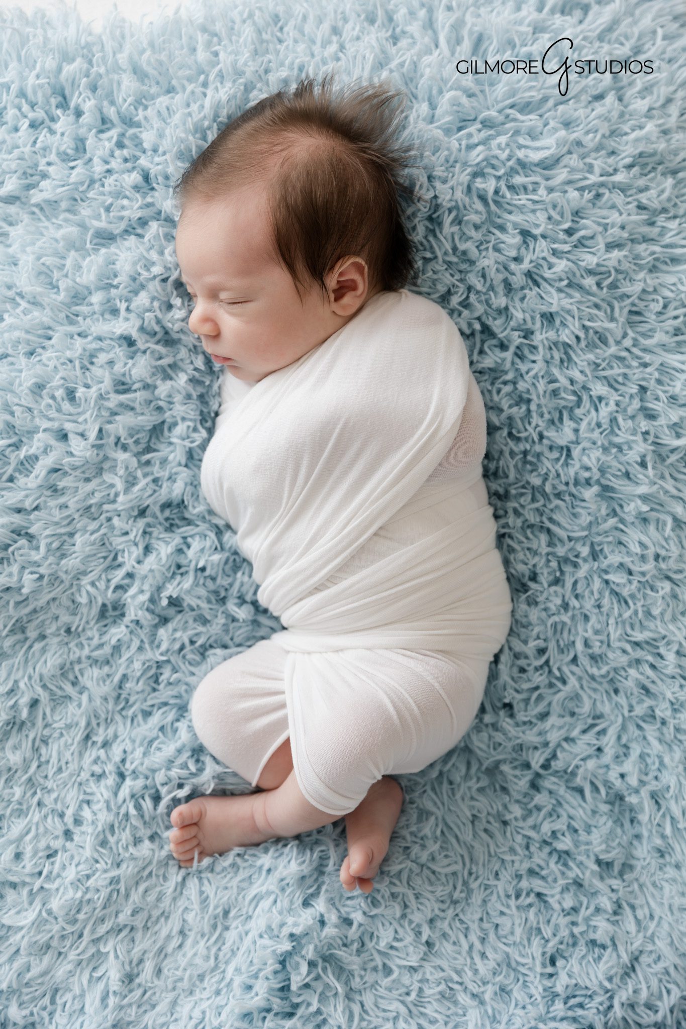Family portraits Scottsdale AZ outdoor photography by Gilmore Studios photographer
Maternity and newborn portraits Scottsdale Arizona studio session Gilmore Studios photographer
