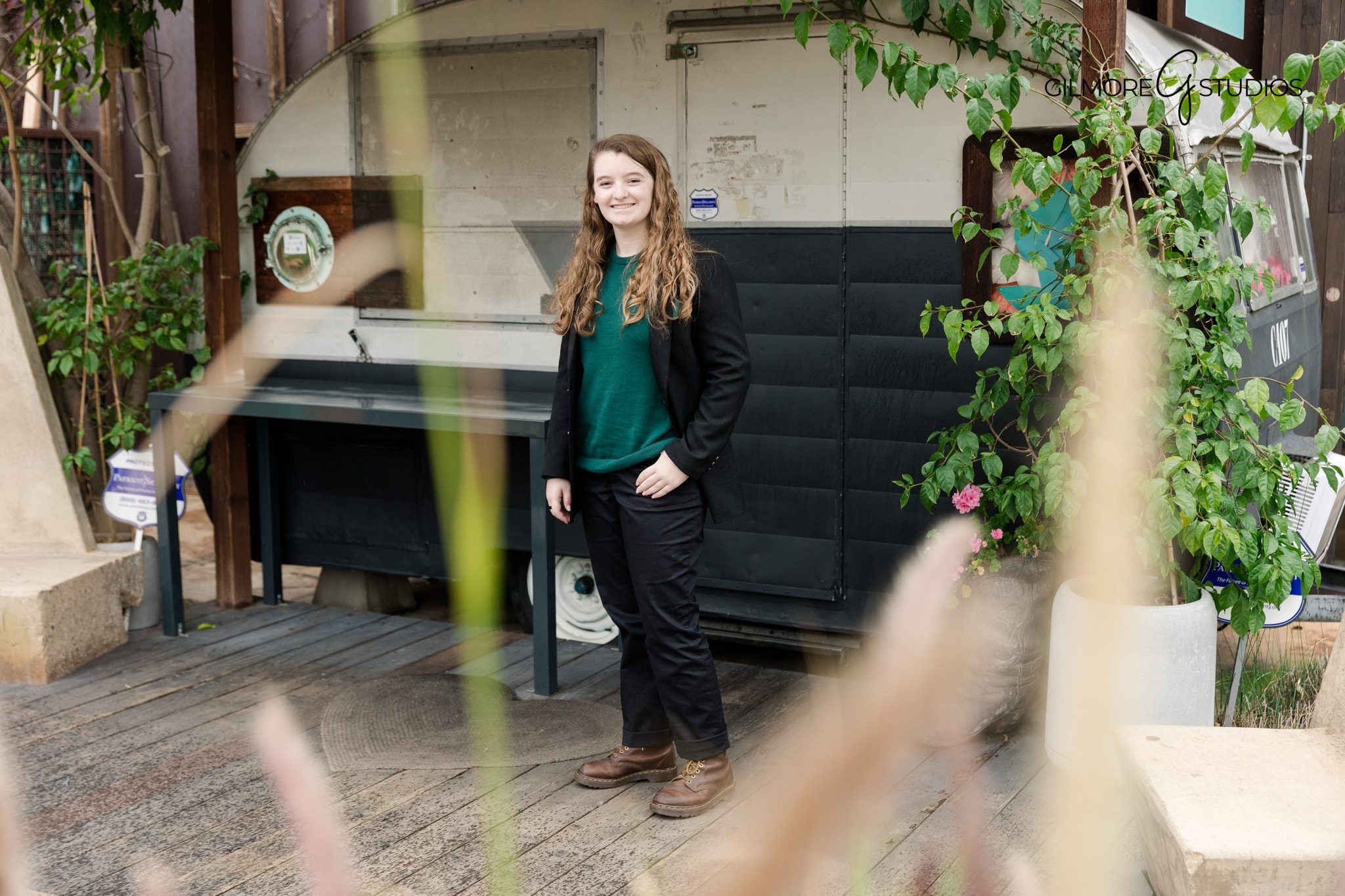 Stylish senior portrait of teenage girl in downtown Orange County by Gilmore Studios
Modern urban senior photo session for high school girl by Gilmore Studios