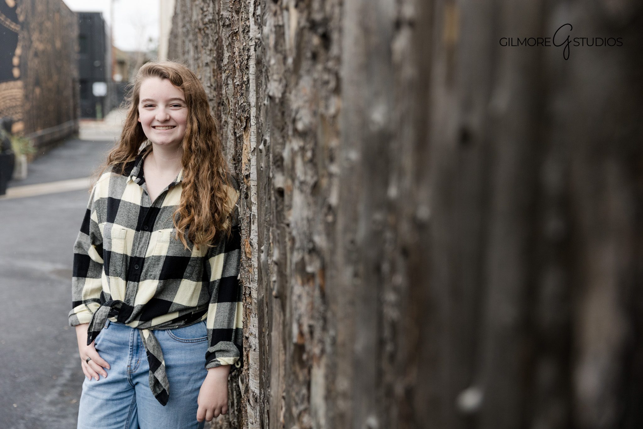 Senior girl portrait photography in studio with urban backdrop Gilmore Studios
Gilmore Studios Orange County senior portraits for modern high school girls