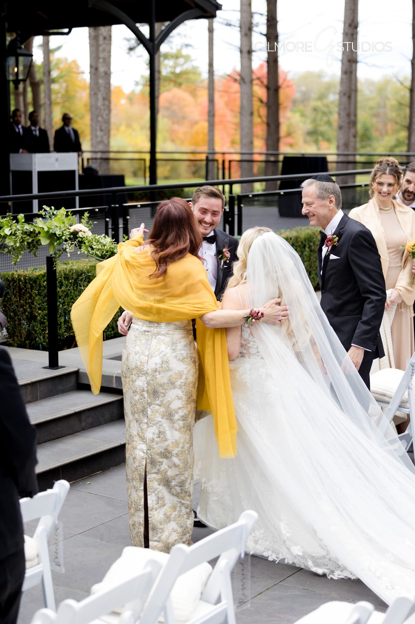 Shepherd’s Hollow Golf Club wedding day captured by Gilmore Studios photographer
Michigan wedding reception photographed by Gilmore Studios at Shepherd’s Hollow