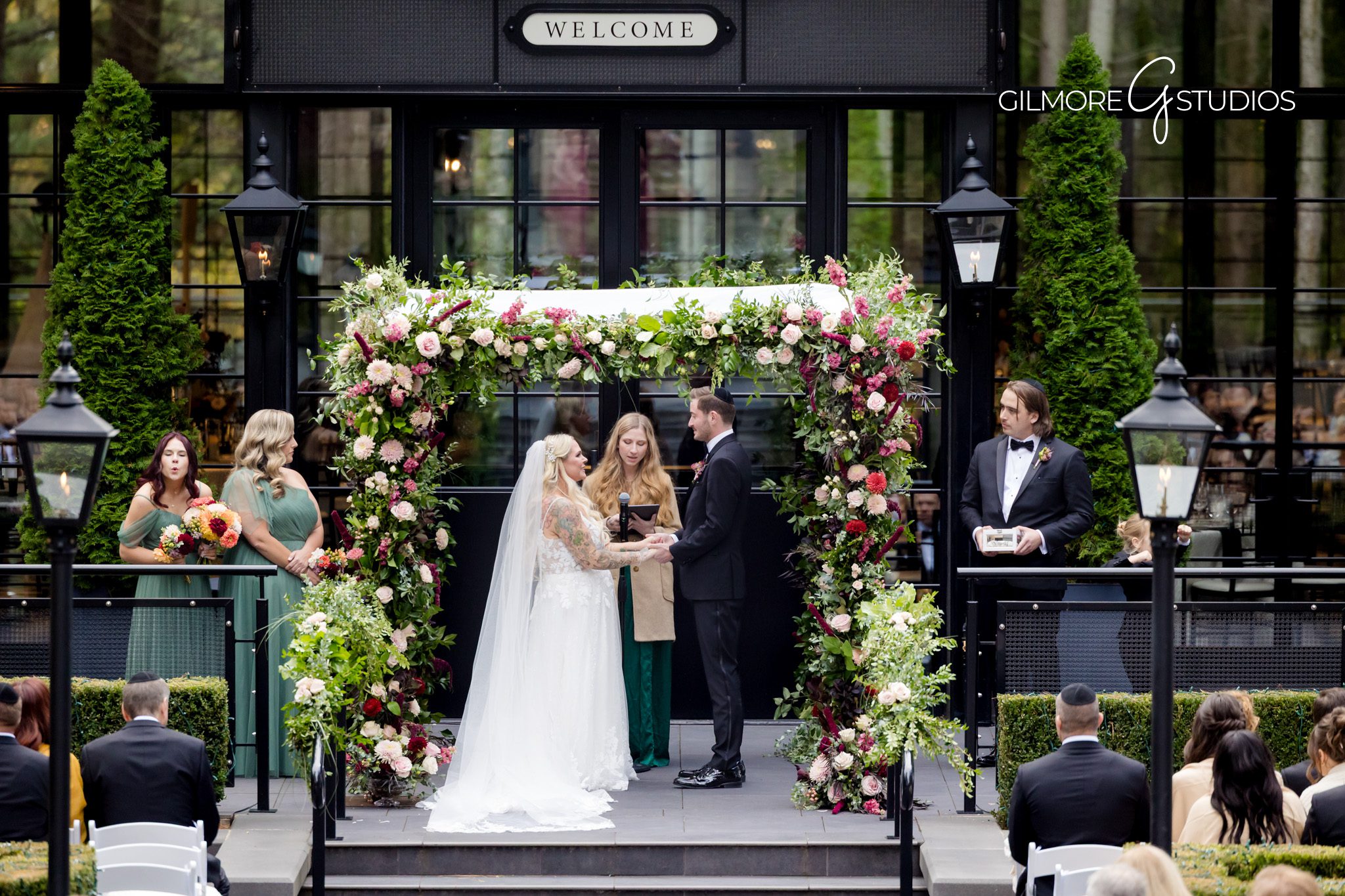 Michigan wedding details photographed by Gilmore Studios at Shepherd’s Hollow
Wedding ceremony decor Shepherd’s Hollow Golf Club Michigan Gilmore Studios photography