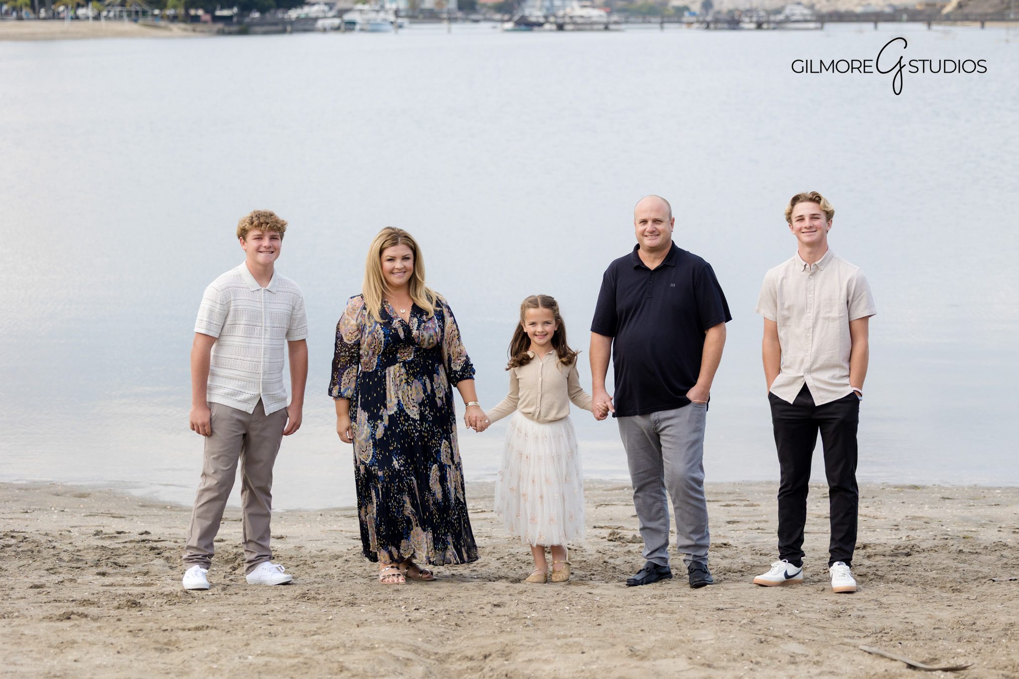 LA family photographer documenting natural connection and movement.

Griffith Park family photography showing sunset glow behind hills.