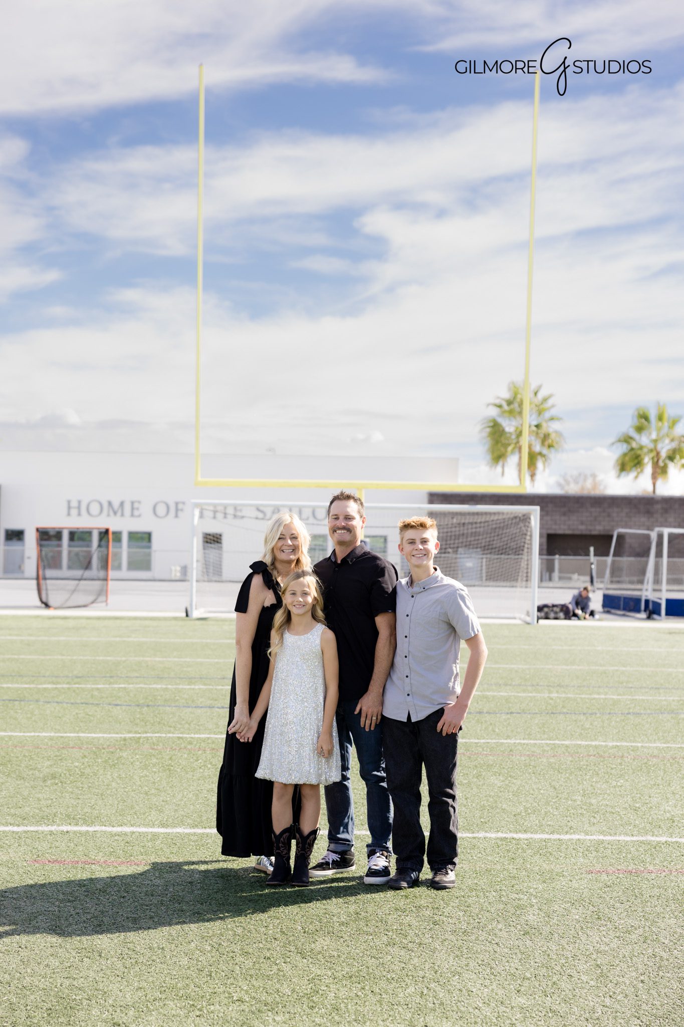 Orange County beach portrait photographer capturing warm golden light.

Family photographer documenting children playing at Little Corona.