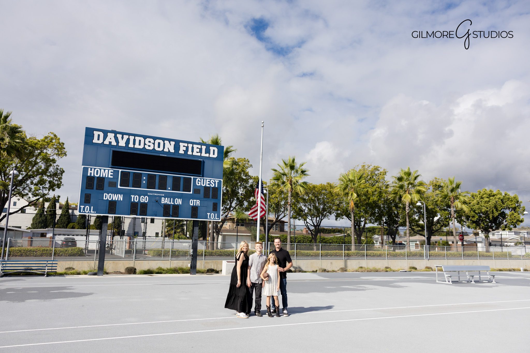 Newport Beach family photography with iconic coastal backdrop.

Orange County portrait photographer capturing relaxed posing.