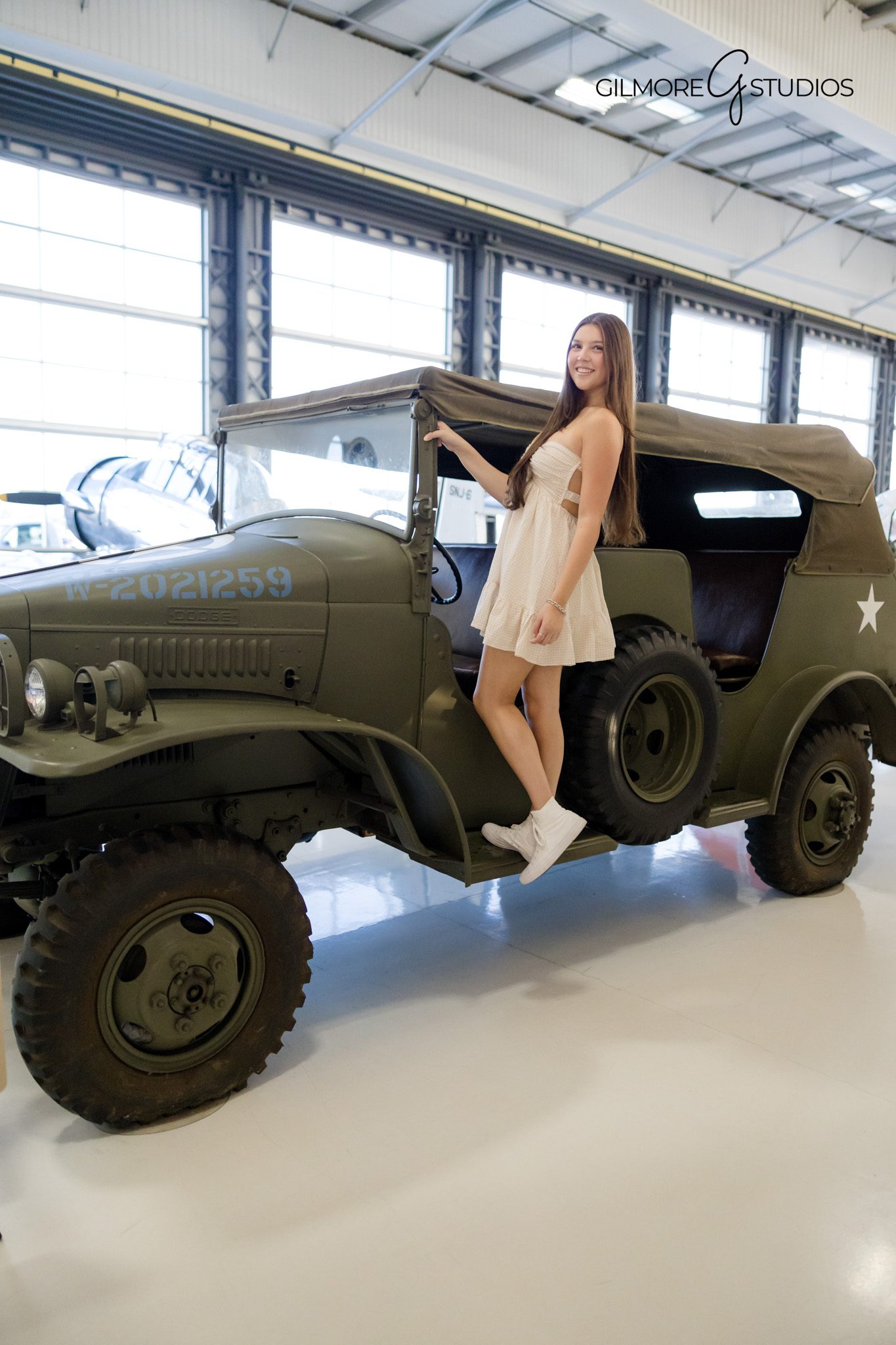 Soft natural light senior photo session at Lyons Museum
Senior girl hair and outfit styling for museum portraits