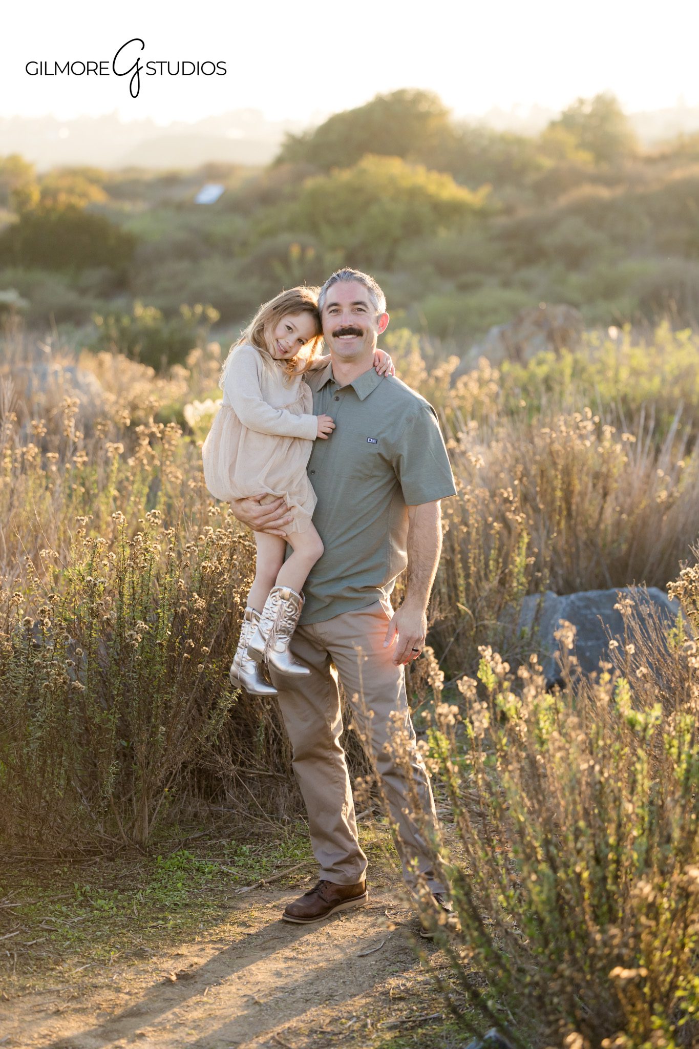 natural light fall portraits orange county,

orange county fall photo session with kids,