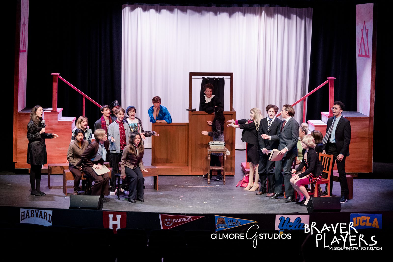 Gilmore Studios professional performing arts photographer Arizona theater portraits

Professional Arizona theater photography Gilmore Studios stage lighting portraits