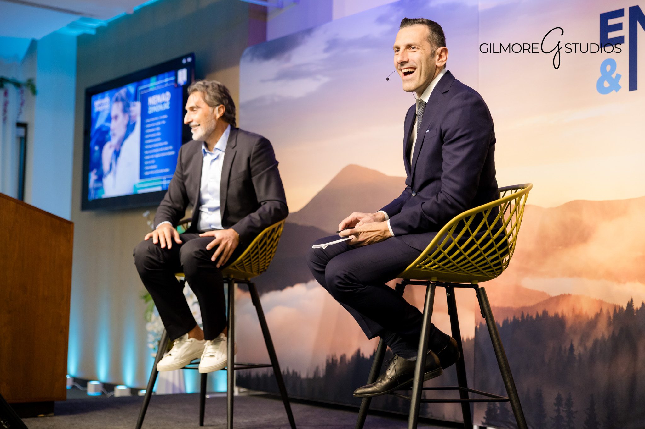 Arizona corporate portraits Phoenix photography studio Gilmore Studios

Phoenix professional headshot session Gilmore Studios business photography