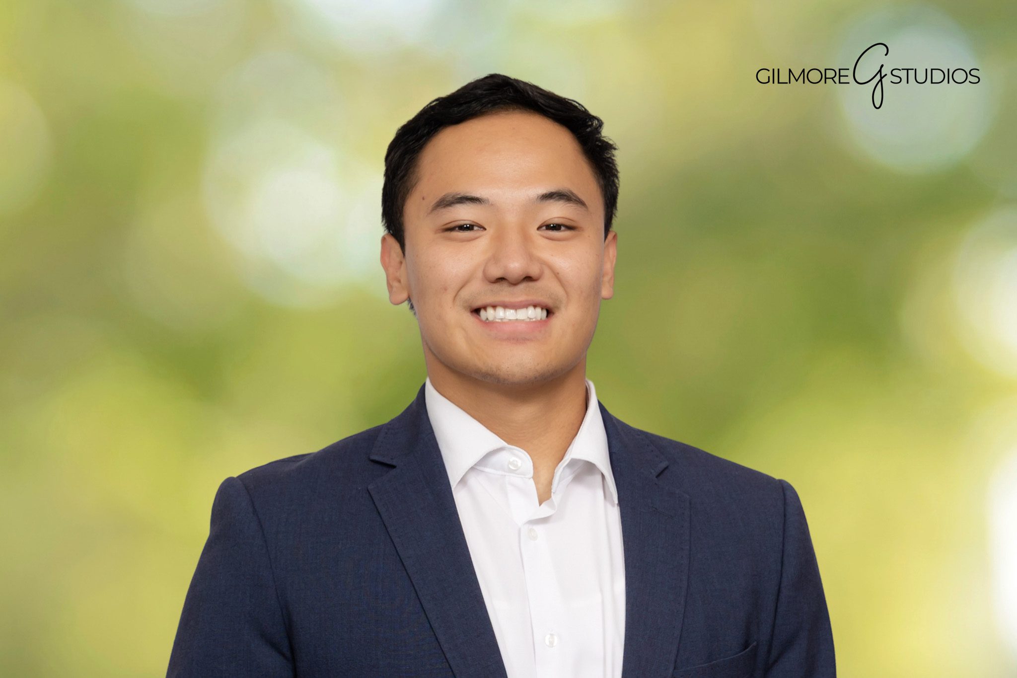 Corporate headshot in Phoenix office by Gilmore Studios professional photographer

Business portrait of Arizona executive taken by Gilmore Studios in Phoenix