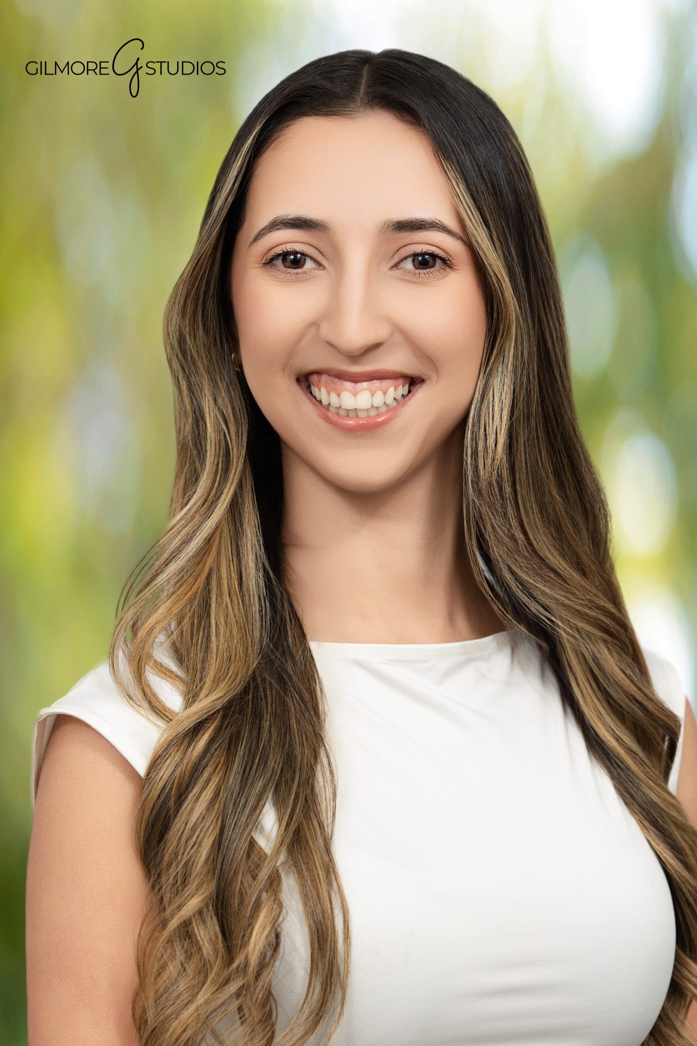 Event photographer capturing professional registration desk setup.
Business conference photography showing interactive workshop activity.