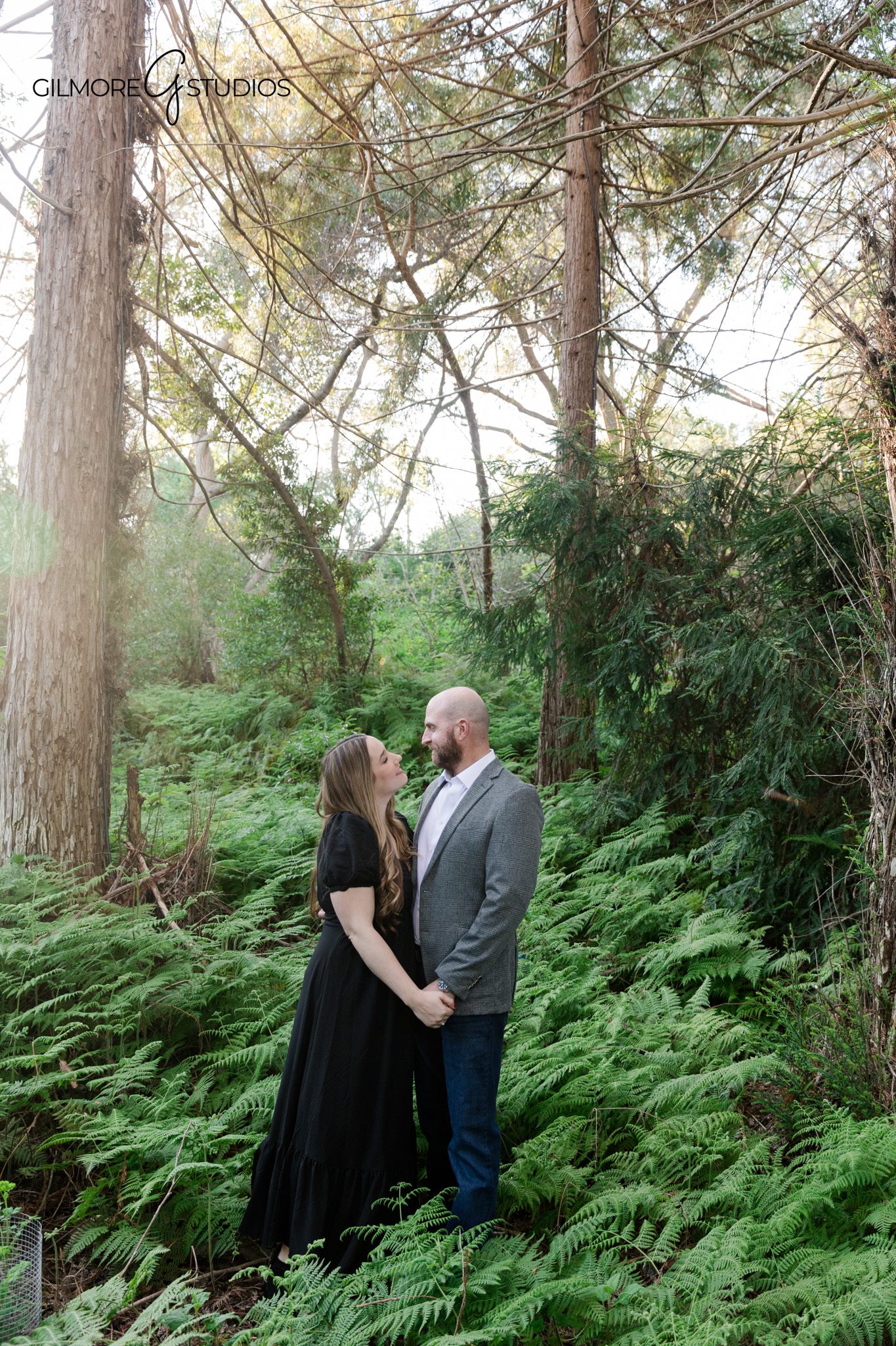 Luxury engagement photography session at ENC Newport Beach with natural light

Newport Beach engagement portrait captured by a professional photographer